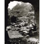 HERBERT LIST: „Künstler auf dem Forum Romanum / Rom 1949“.