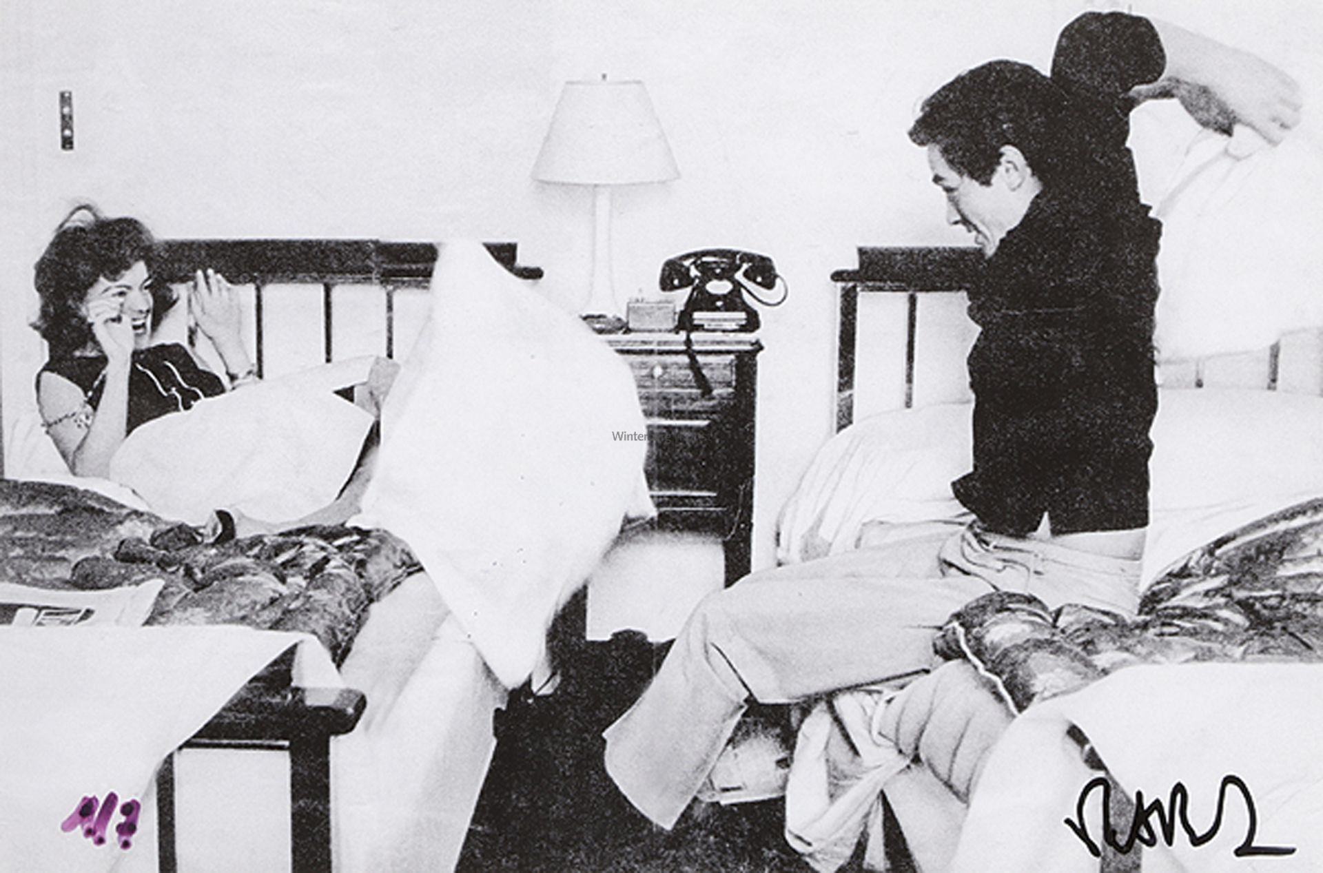 PATRICK BERTRAND: Alain Delon und Romy Schneider bei einer Kissenschlacht.