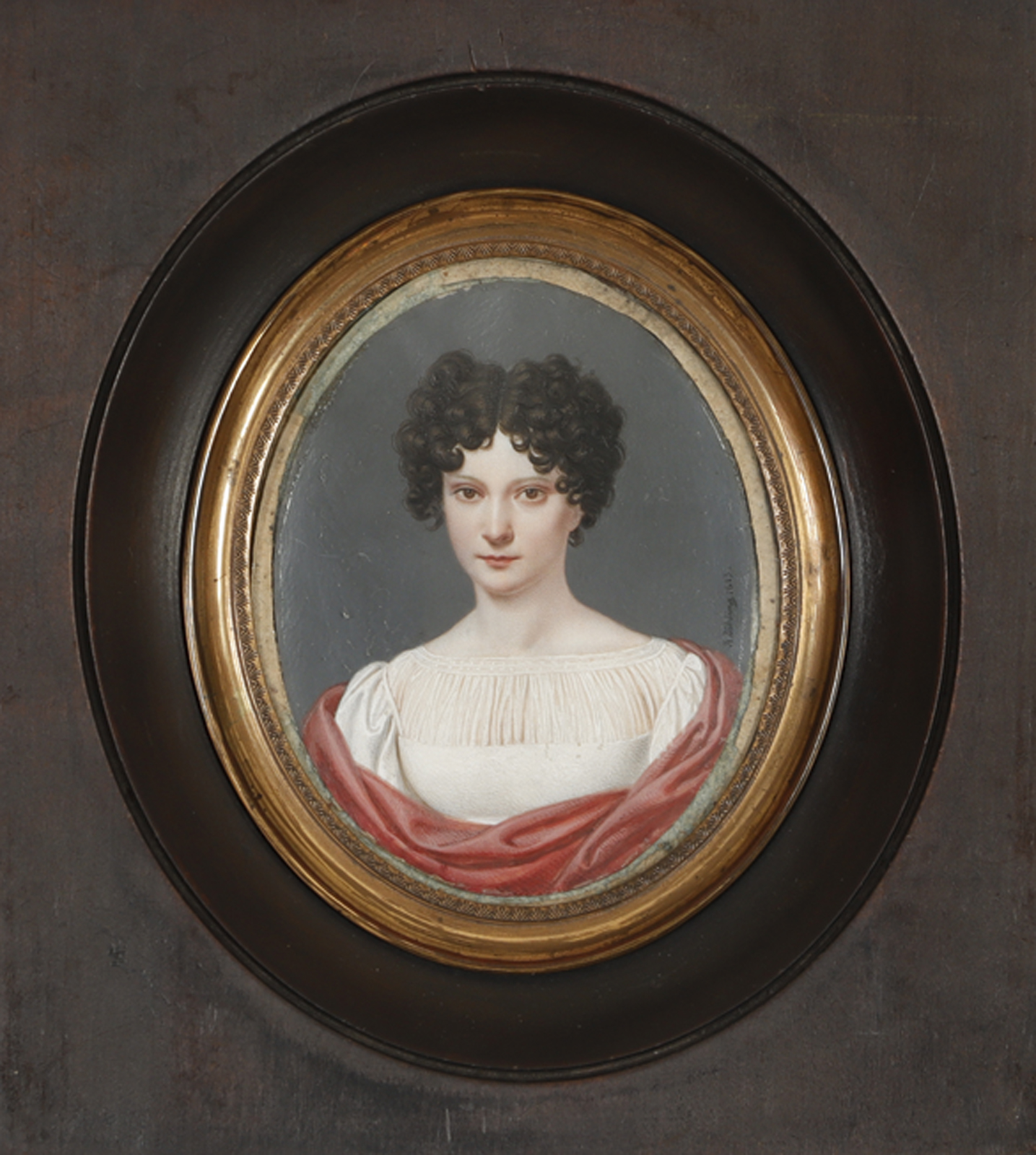 DEUTSCHER KÜNSTLER: Brustbildnis einer jungen Dame mit lockigem braunem Haar, eine rote Stola um di
