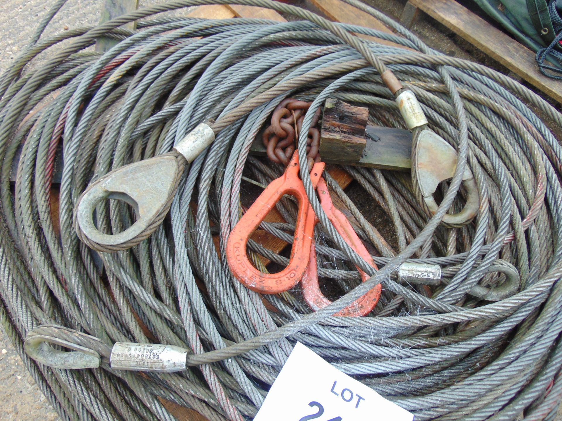 1 x Pallet Steel Winch Rope, Lifting Chains etc - Image 2 of 4