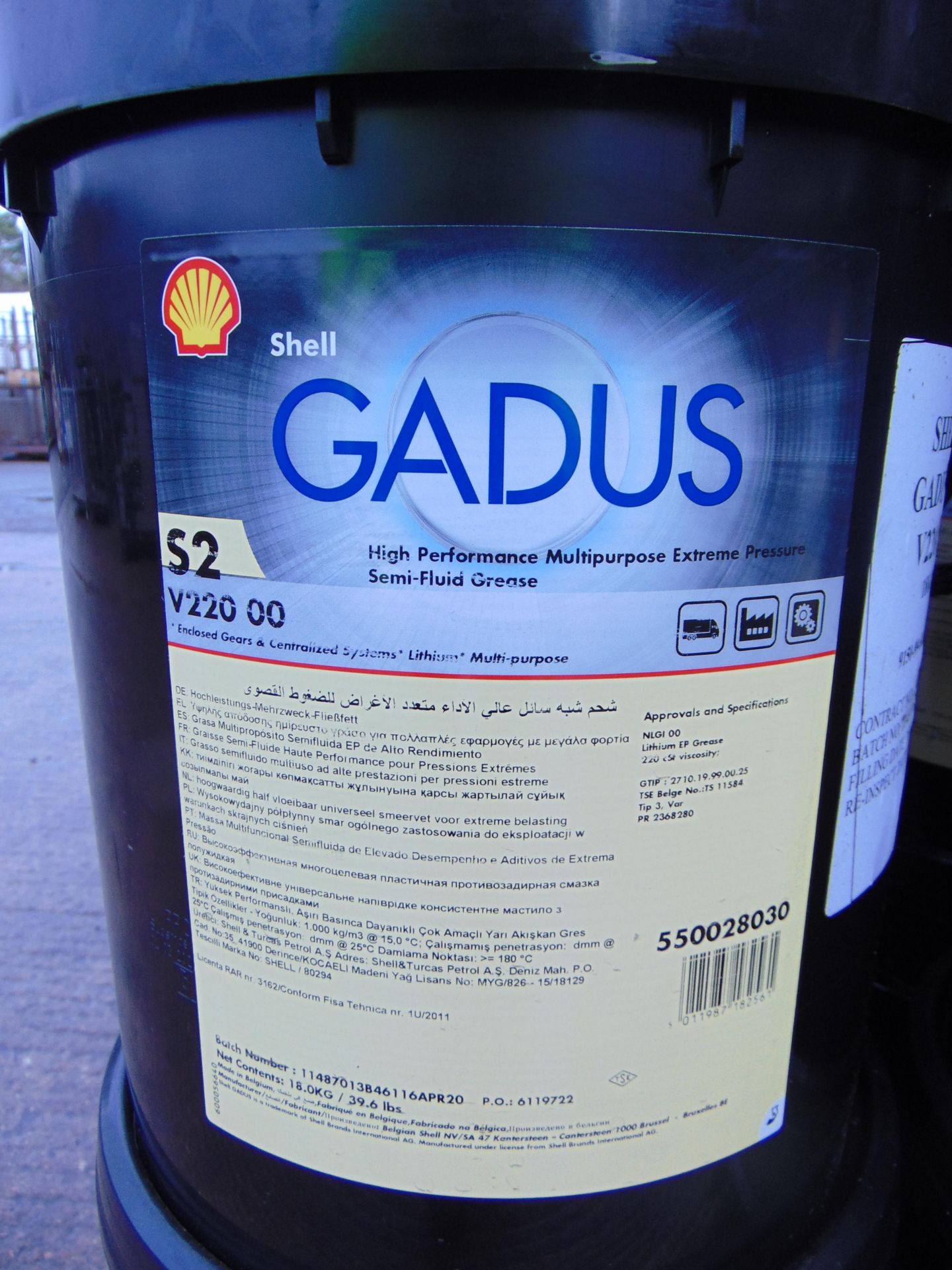 10 x 18Kg Drums of Shell Gadus S2 V220-00 - Image 2 of 3