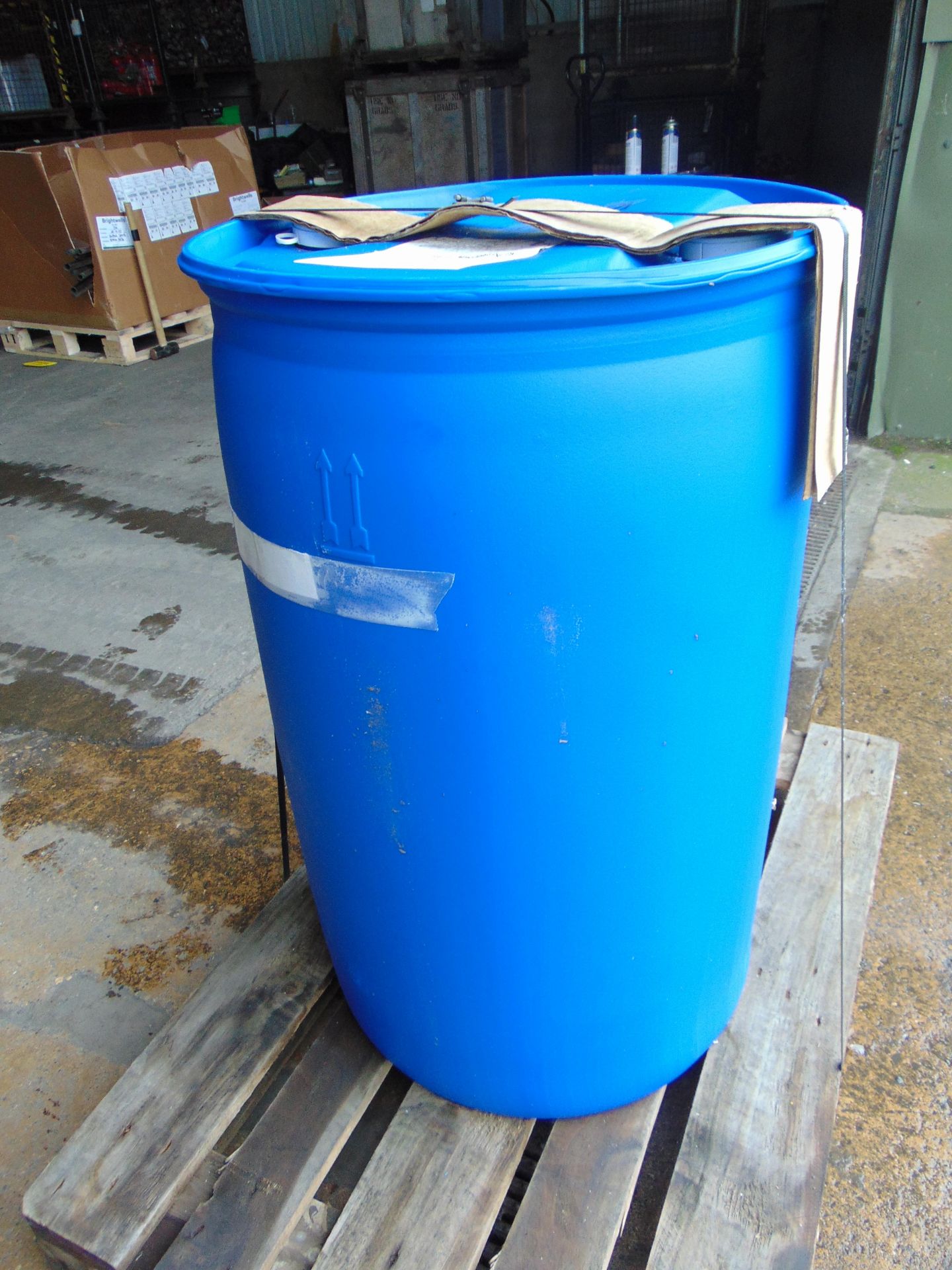 1 x 205 Litre Drum of Anti-Freeze AL-342 Pre-Mix 75/25 Unissued MoD Reserve Stock - Image 2 of 3