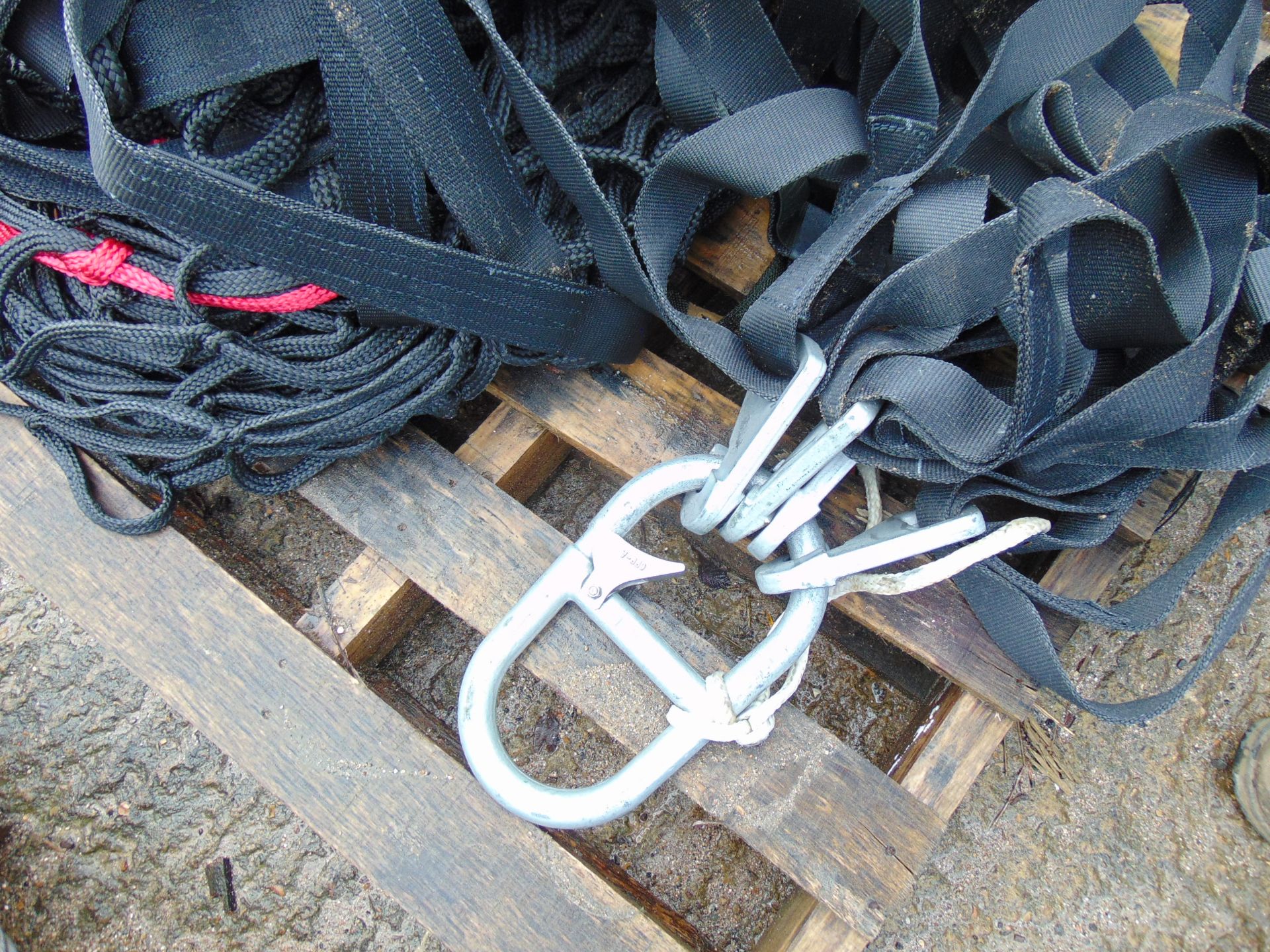 1 x Helicopter Cargo Lifting Net c/w Straps, Carry Bag etc - Image 2 of 4