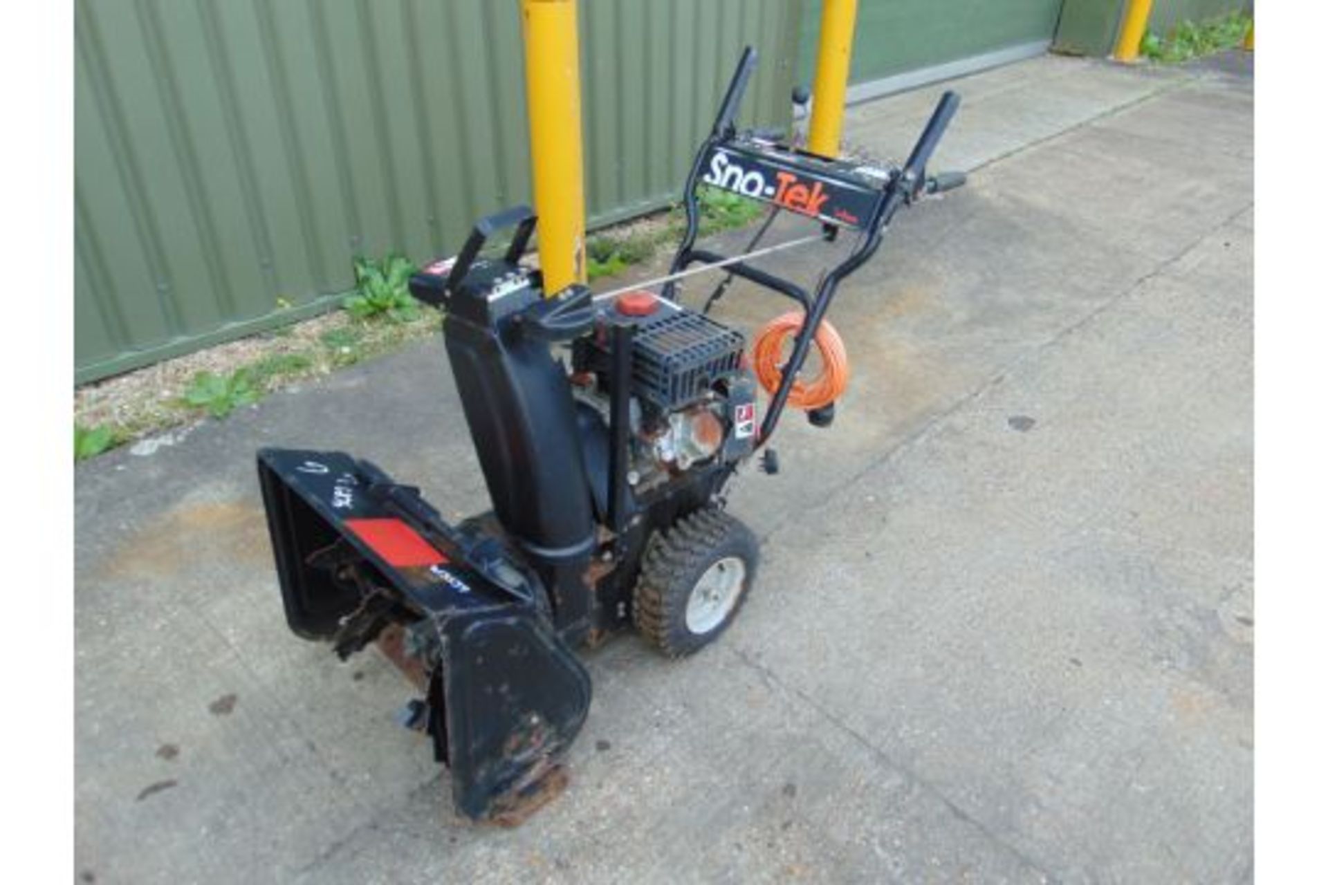 Recent release from the NHS a Ariens Sno-Tek 22 Electric Start Snow Blower - Image 2 of 9