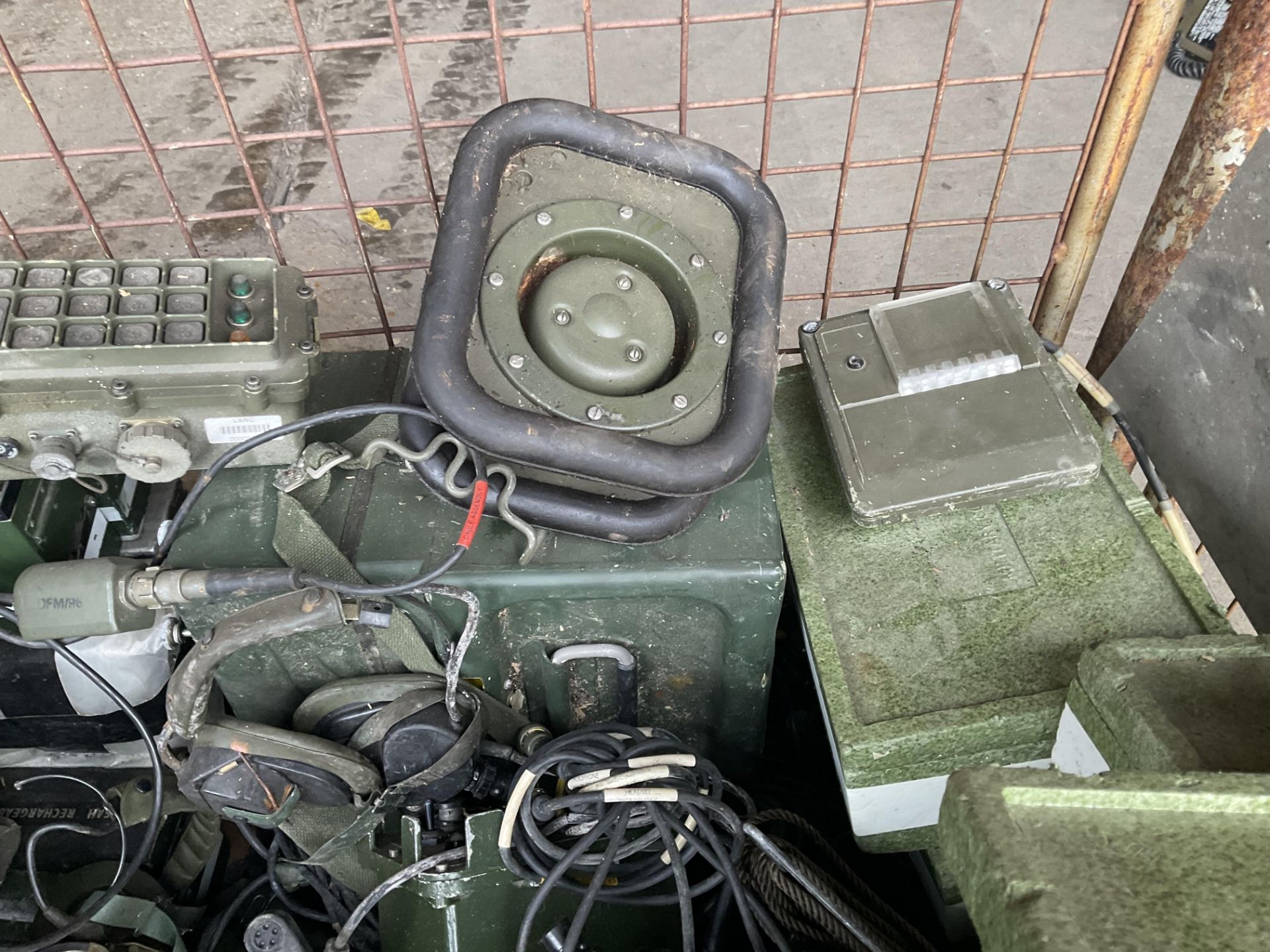 1X STILLAGE OF CLANSMAN RADIO EQUIPMENT, LOUD SPEAKERS, CABLE, HEADSETS, ETC - Image 4 of 9