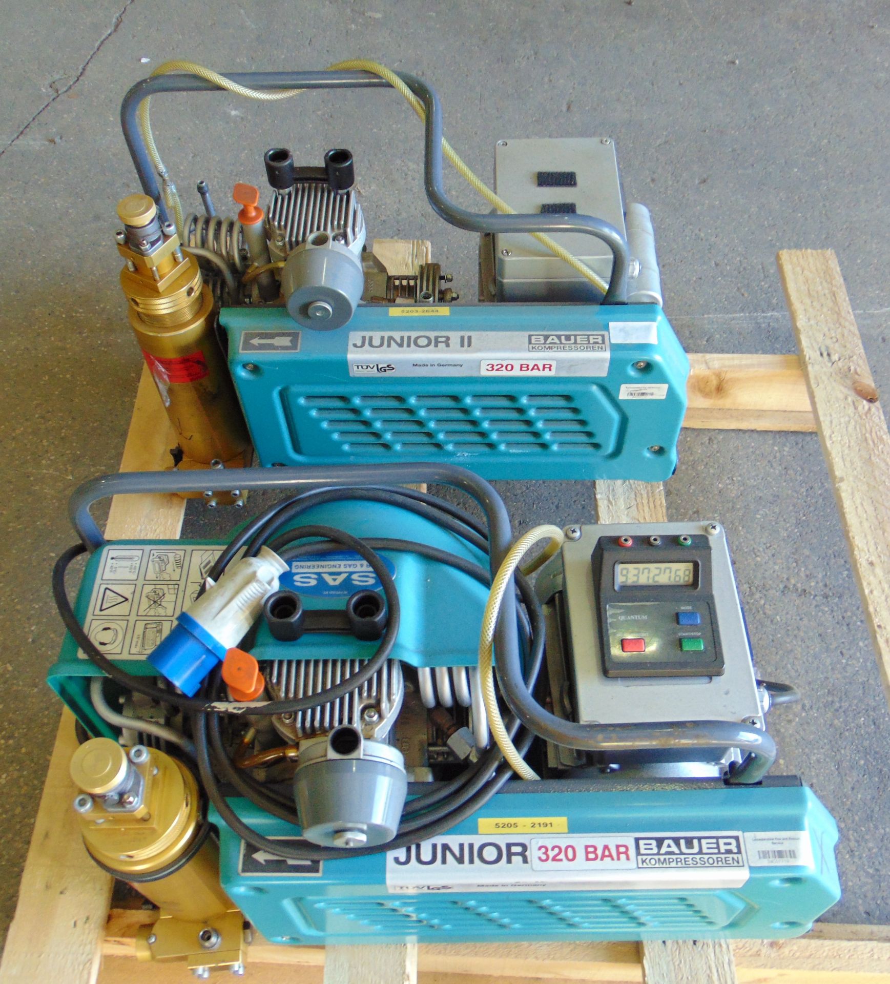 2 x Bauer Junior II Portable Single Phase Electric Air Compressor - Image 2 of 11