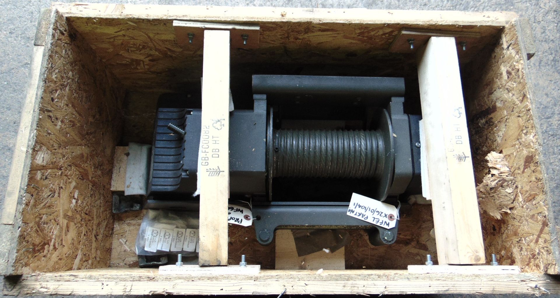 Husky Superwinch Model WM 8520/WF/D 24 volt- New Unused in Original Packing MOD Reserve Stock - Image 5 of 6