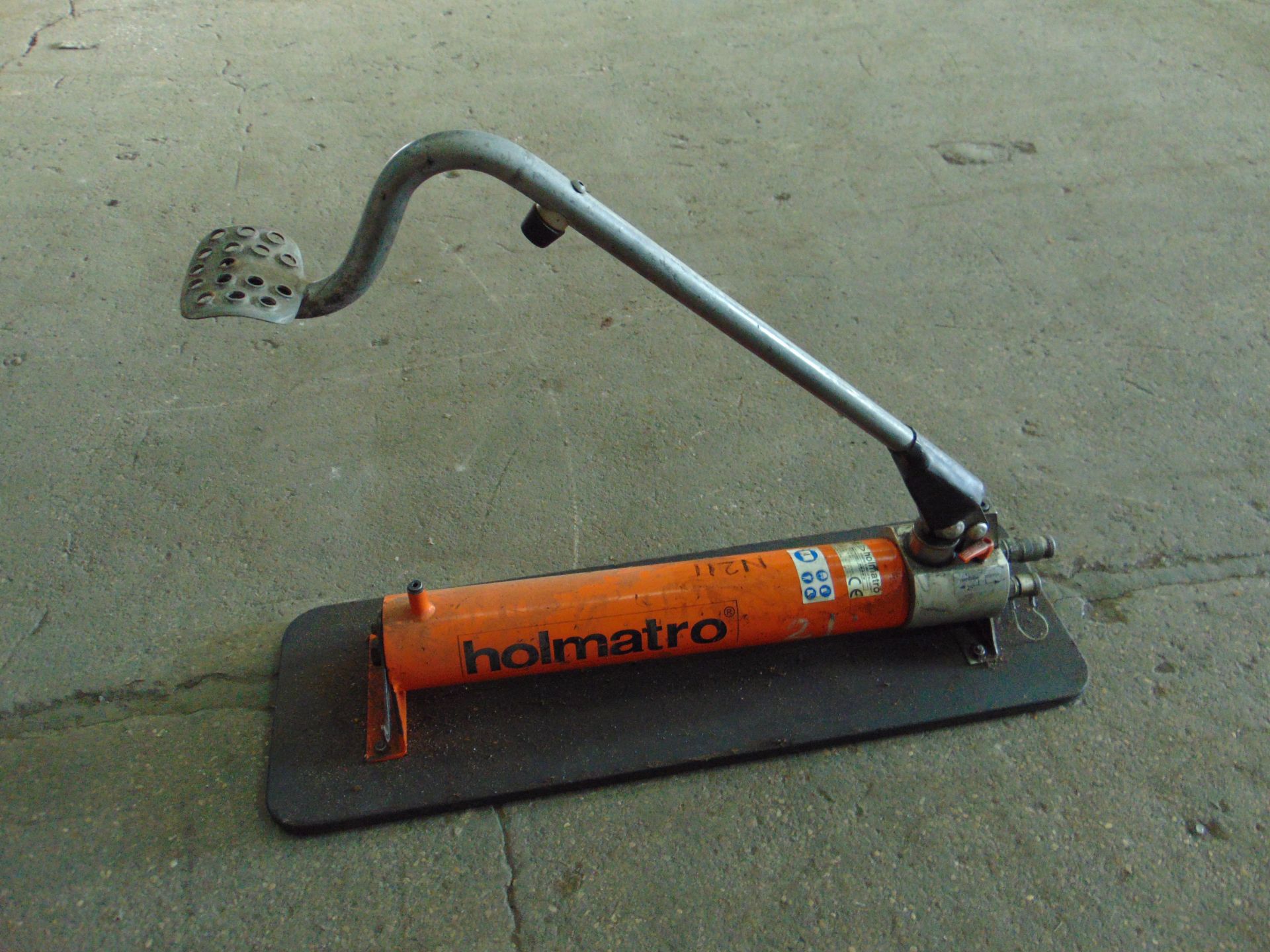 Holmatro FTW1800BU - Foot Operated Pump - Image 3 of 9