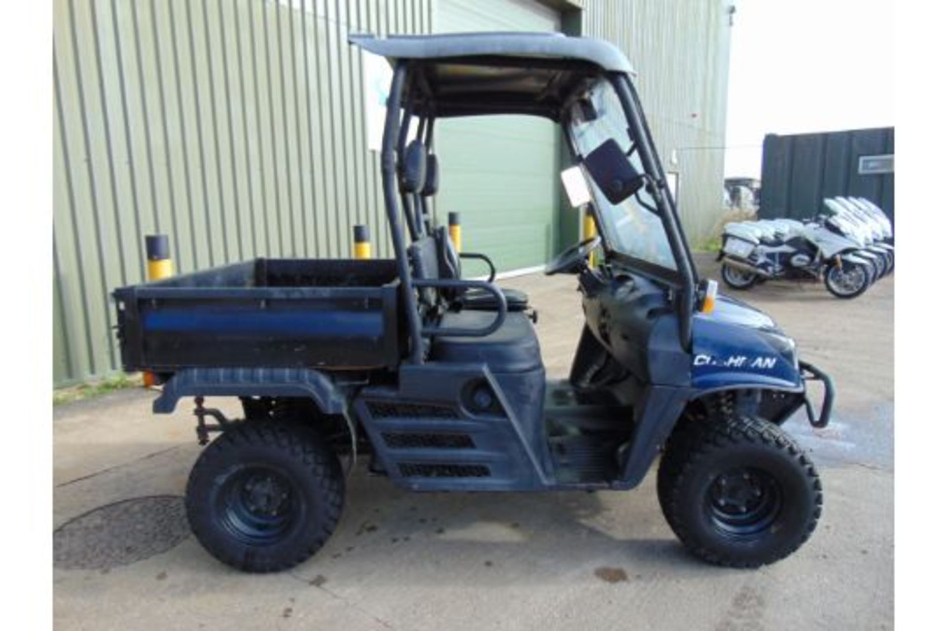 2017 Cushman XD1600 4x4 Diesel Utility Vehicle - Image 9 of 20