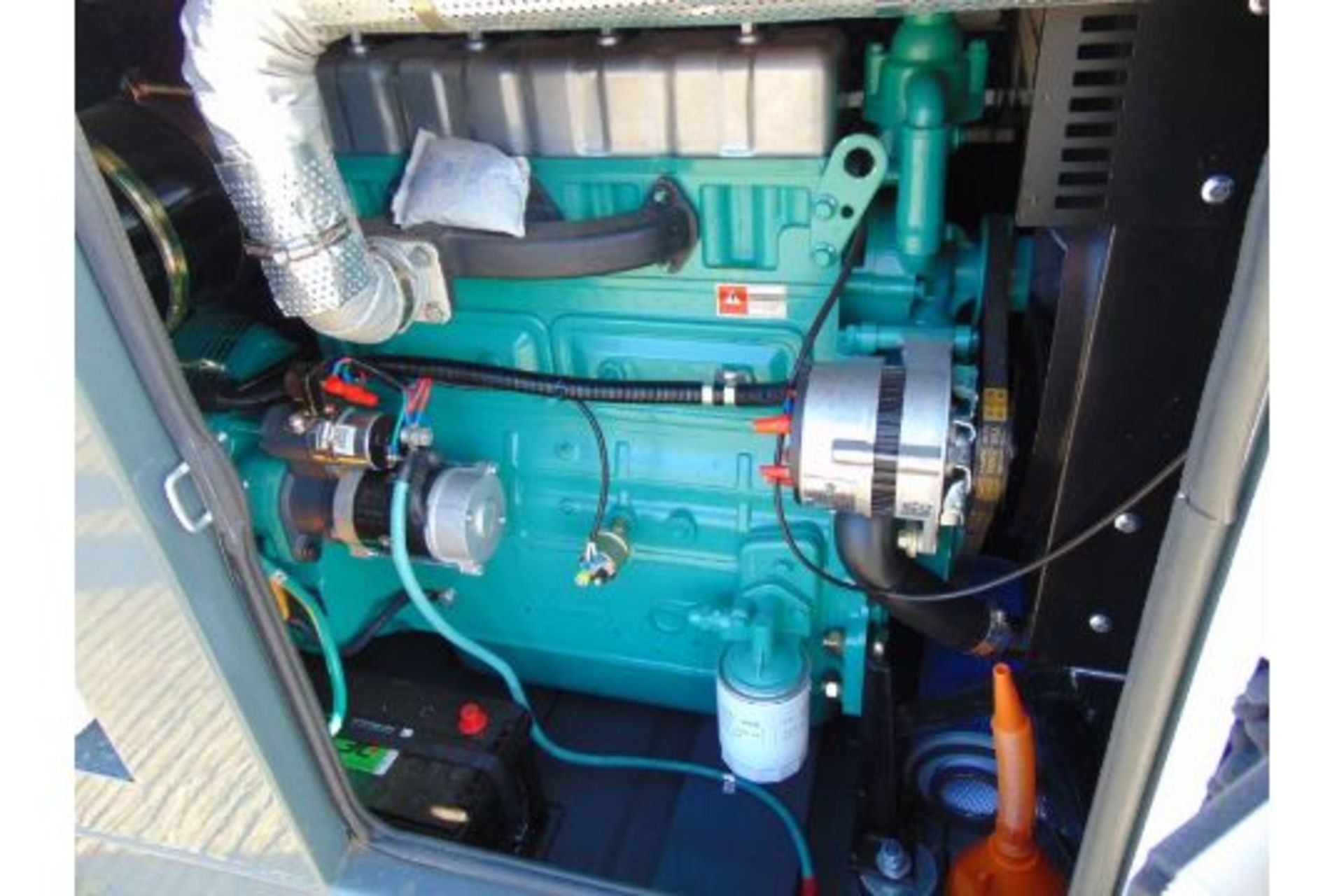 2022 NEW UNISSUED 50 KVA 3/1 Phase Silent Diesel Generator Set 400/240 volt - Image 10 of 14