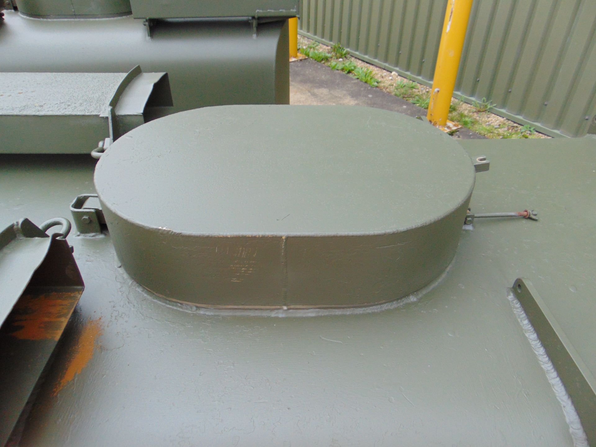 Gloster Saro 2,200 Ltr Aluminium Fuel / Fluid Distribution Tank - Image 10 of 14