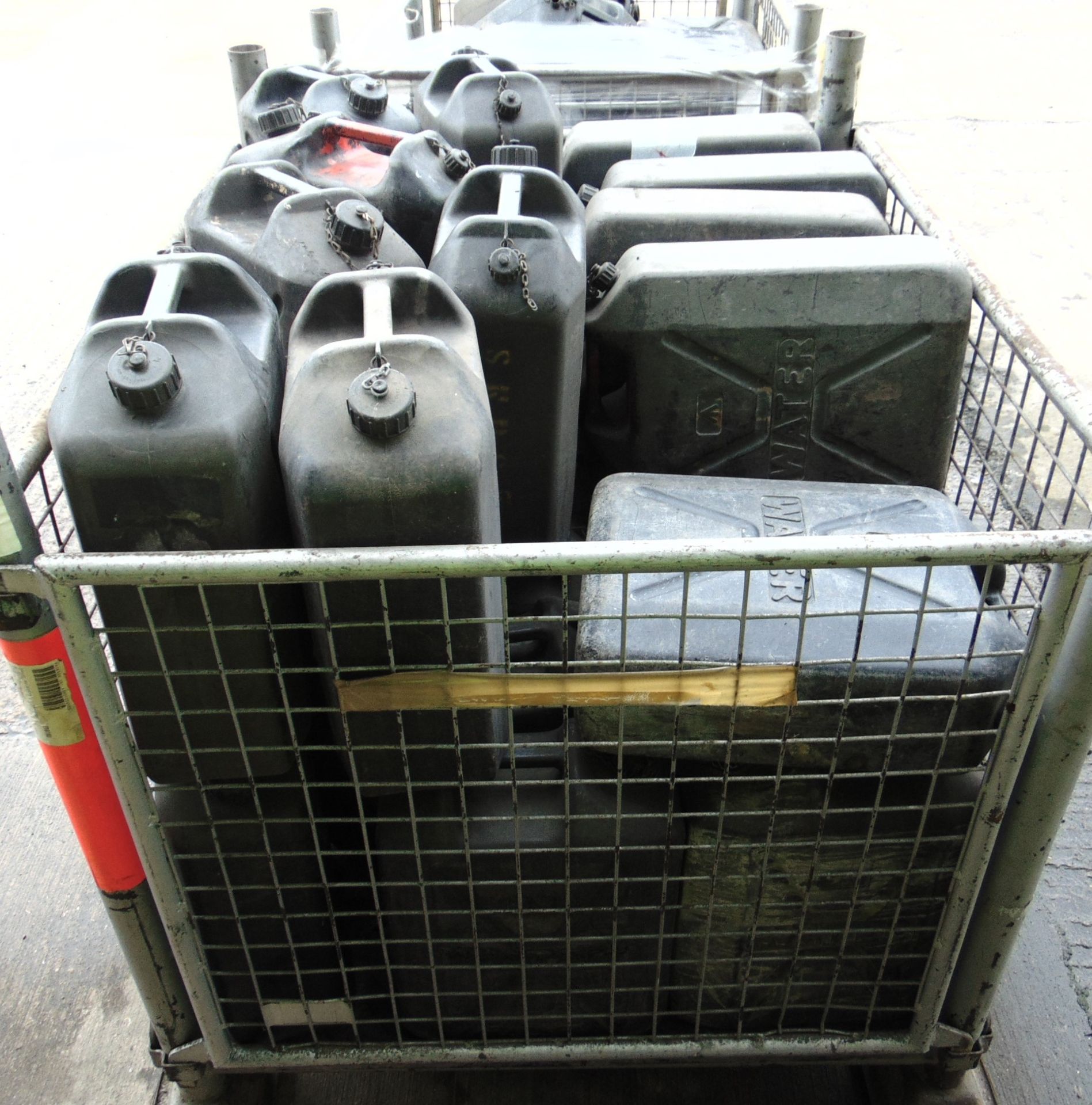 28 x 20 Litre Plastic Water Jerry Cans MoD Stock - Image 2 of 5