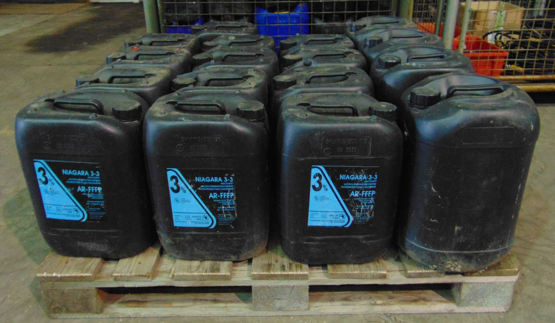 Niagara Foam Concentrate Liquid - Approx. 17 x 20 Litre Drums - Image 2 of 4