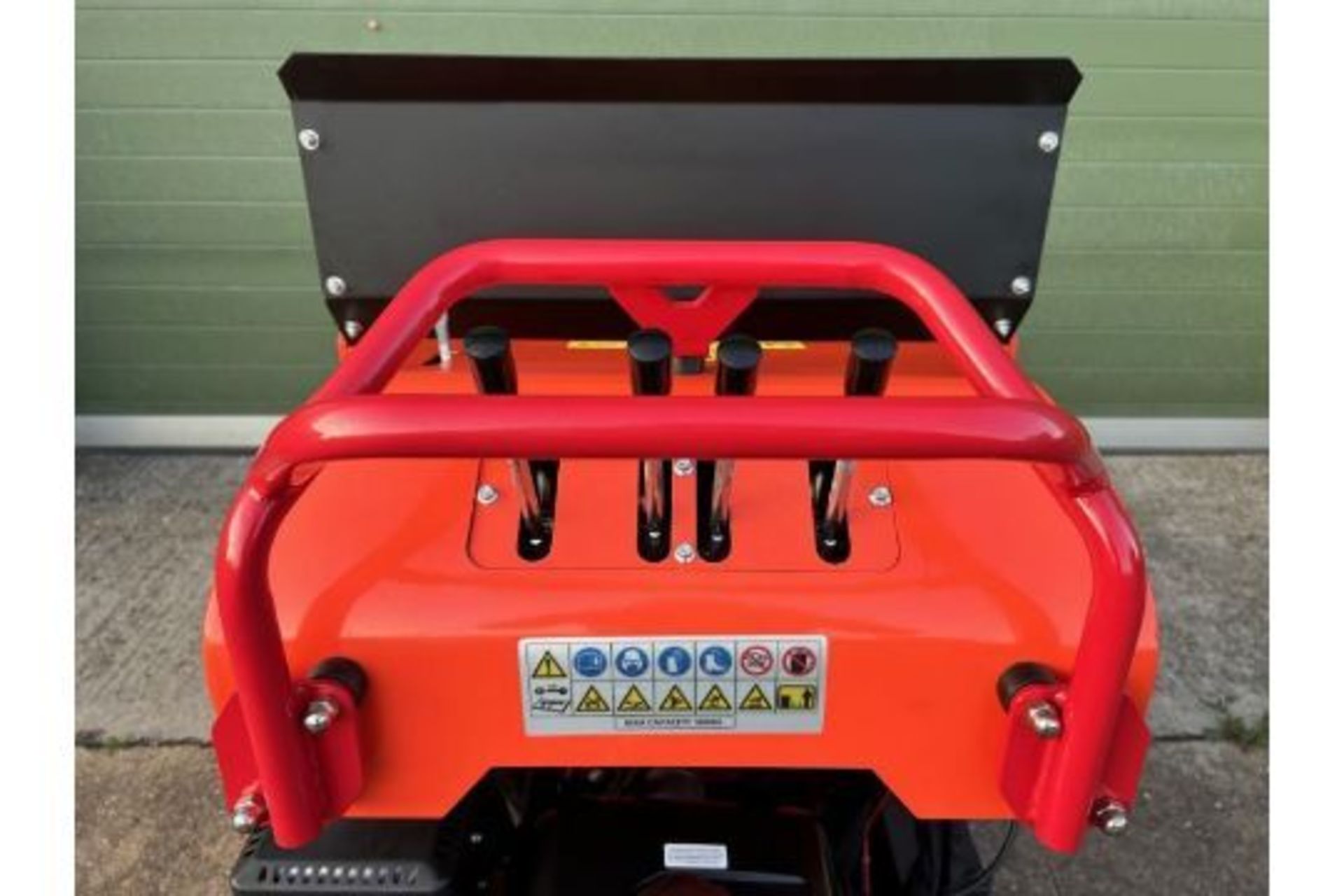 New and unused Armstrong DR-MD-150PRO Self-Loading Tracked Dumper - Image 20 of 21