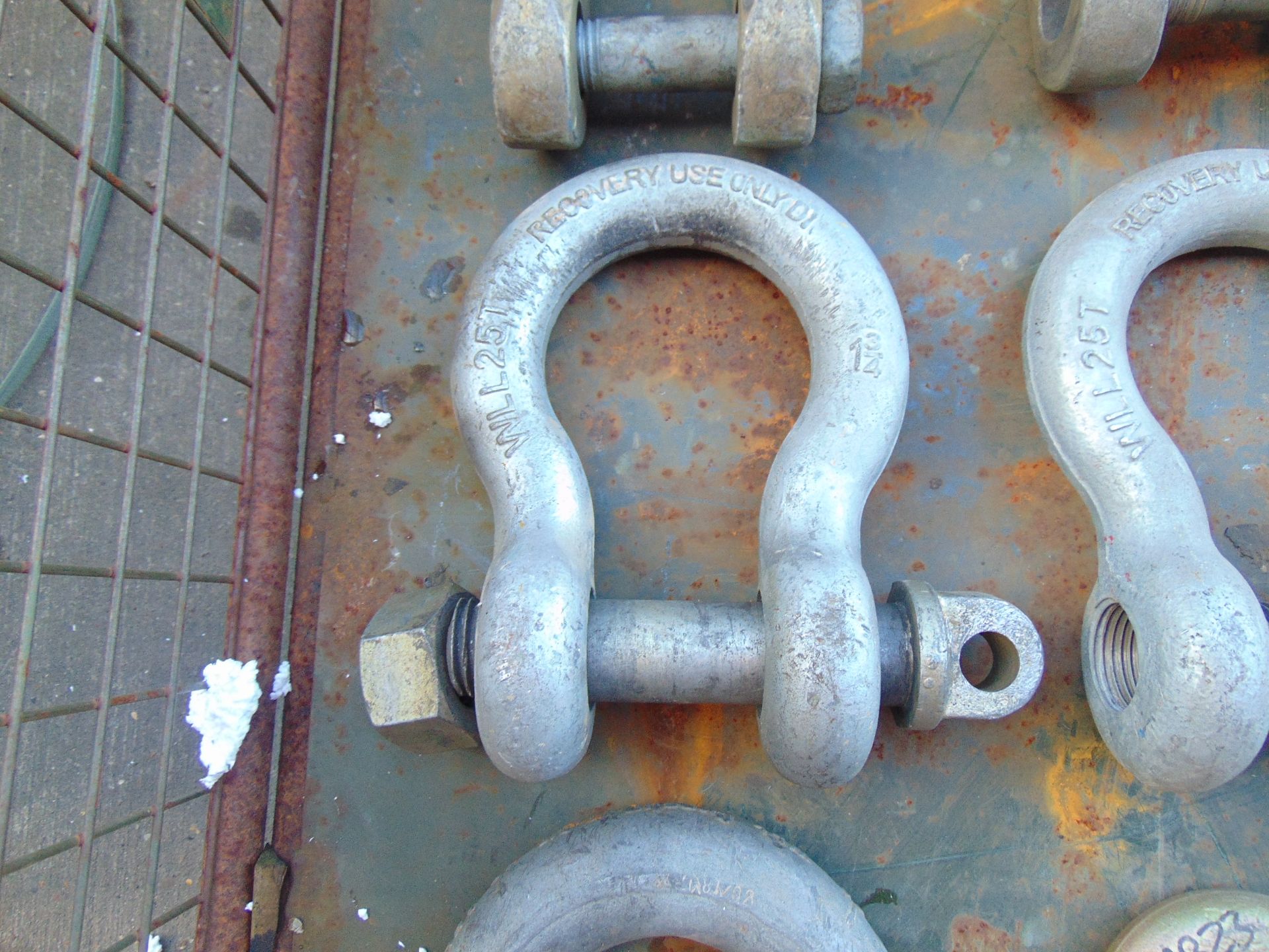 12 x 25 / 10 ton Recovery D Shackles - Image 6 of 7