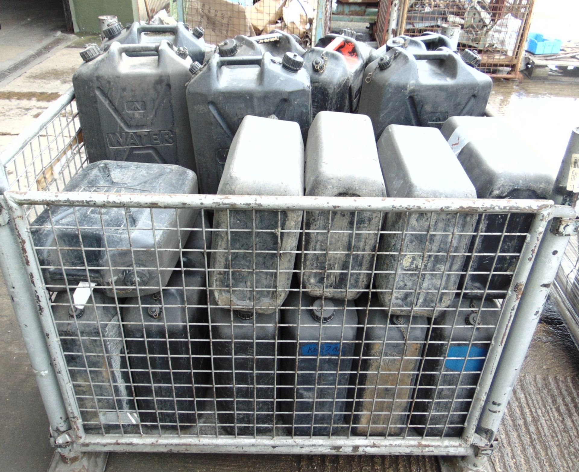 28 x 20 Litre Plastic Water Jerry Cans MoD Stock - Image 3 of 5