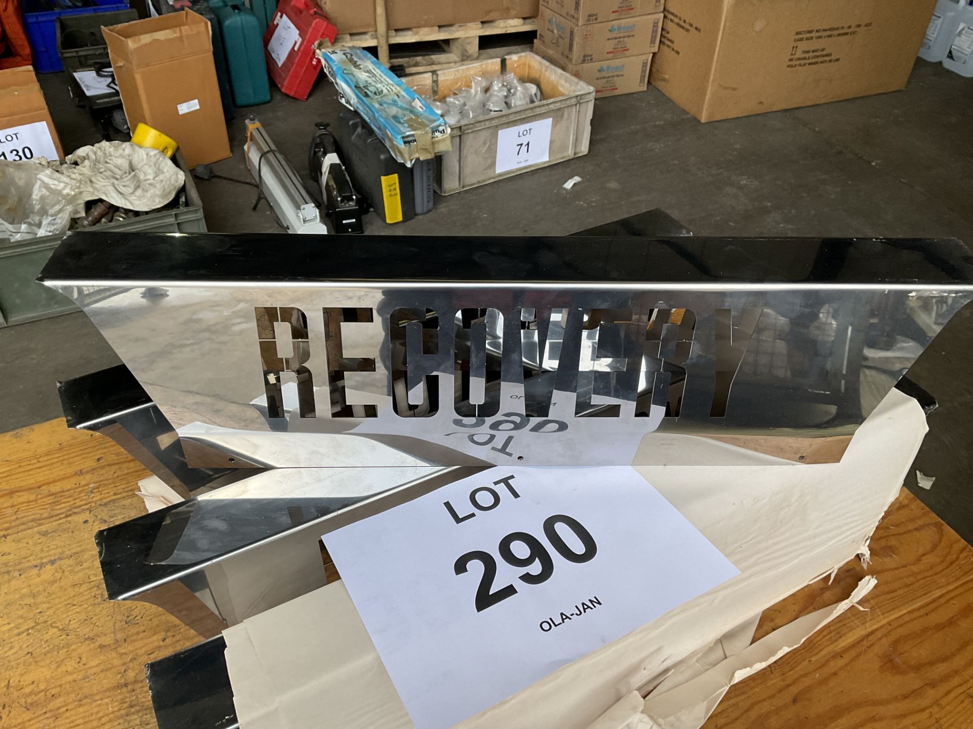 4X NEW UNISSUED VEHICLE STAINLESS STEEL RECOVERY SIGNS - Image 2 of 3