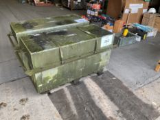 ALUMINIUM DEMOUNTABLE TOOL BOX, IDEAL PICK UPs TRANSITs ETC. WITH LIFTING HANDLES