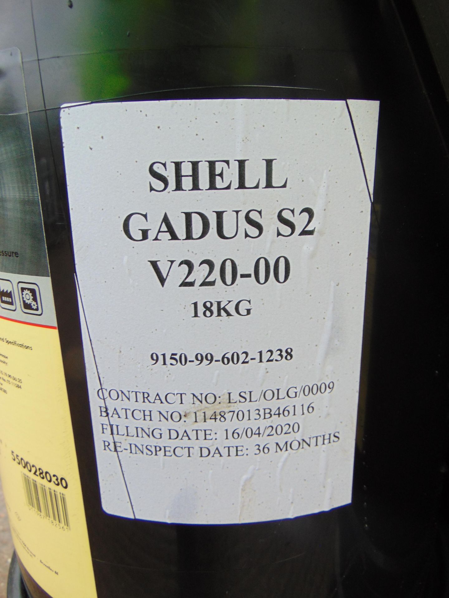 10 x 18Kg Drums of Shell Gadus S2 V220-00 - Image 3 of 3