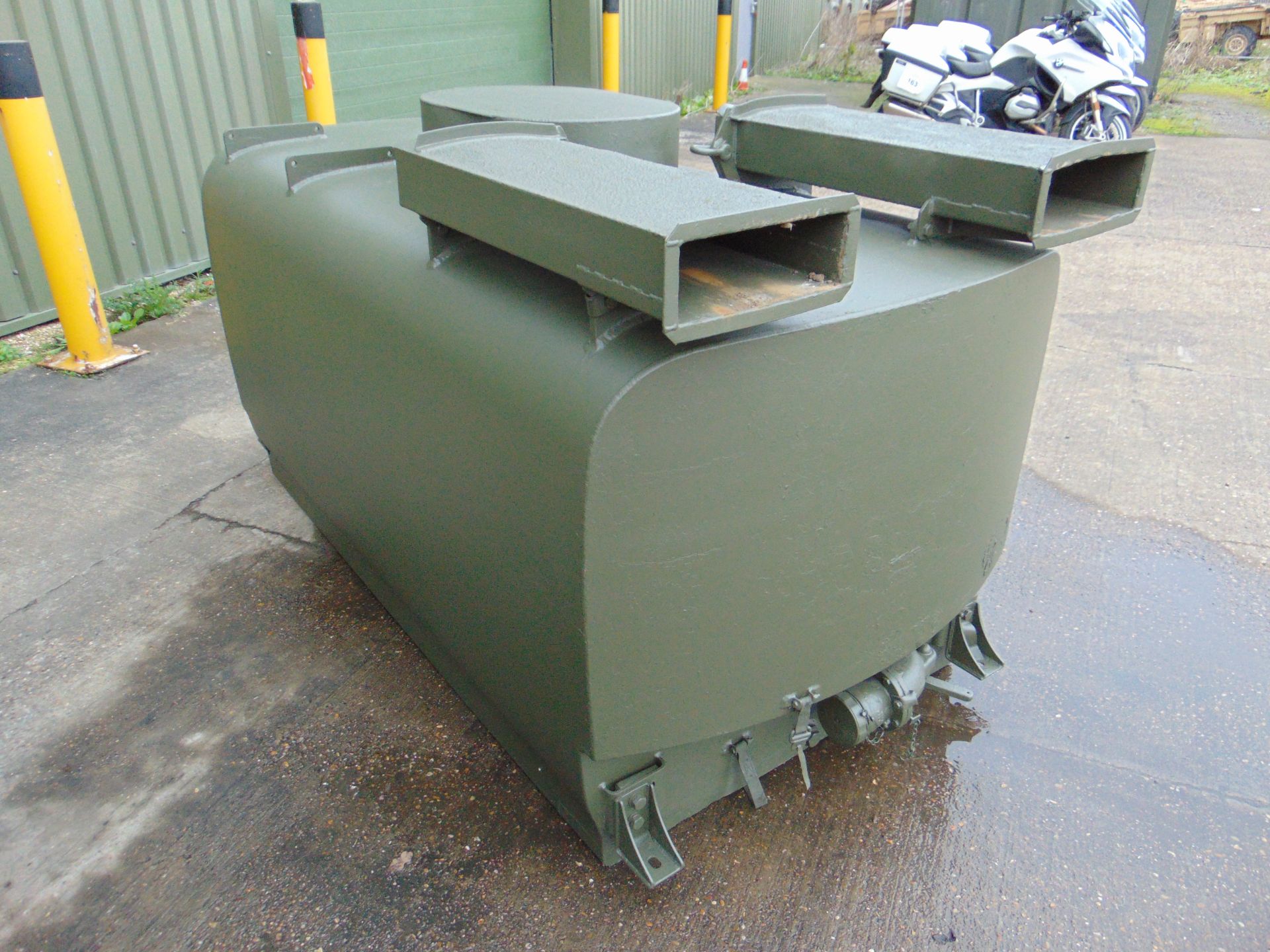 Gloster Saro 2,200 Ltr Aluminium Fuel / Fluid Distribution Tank - Image 3 of 14