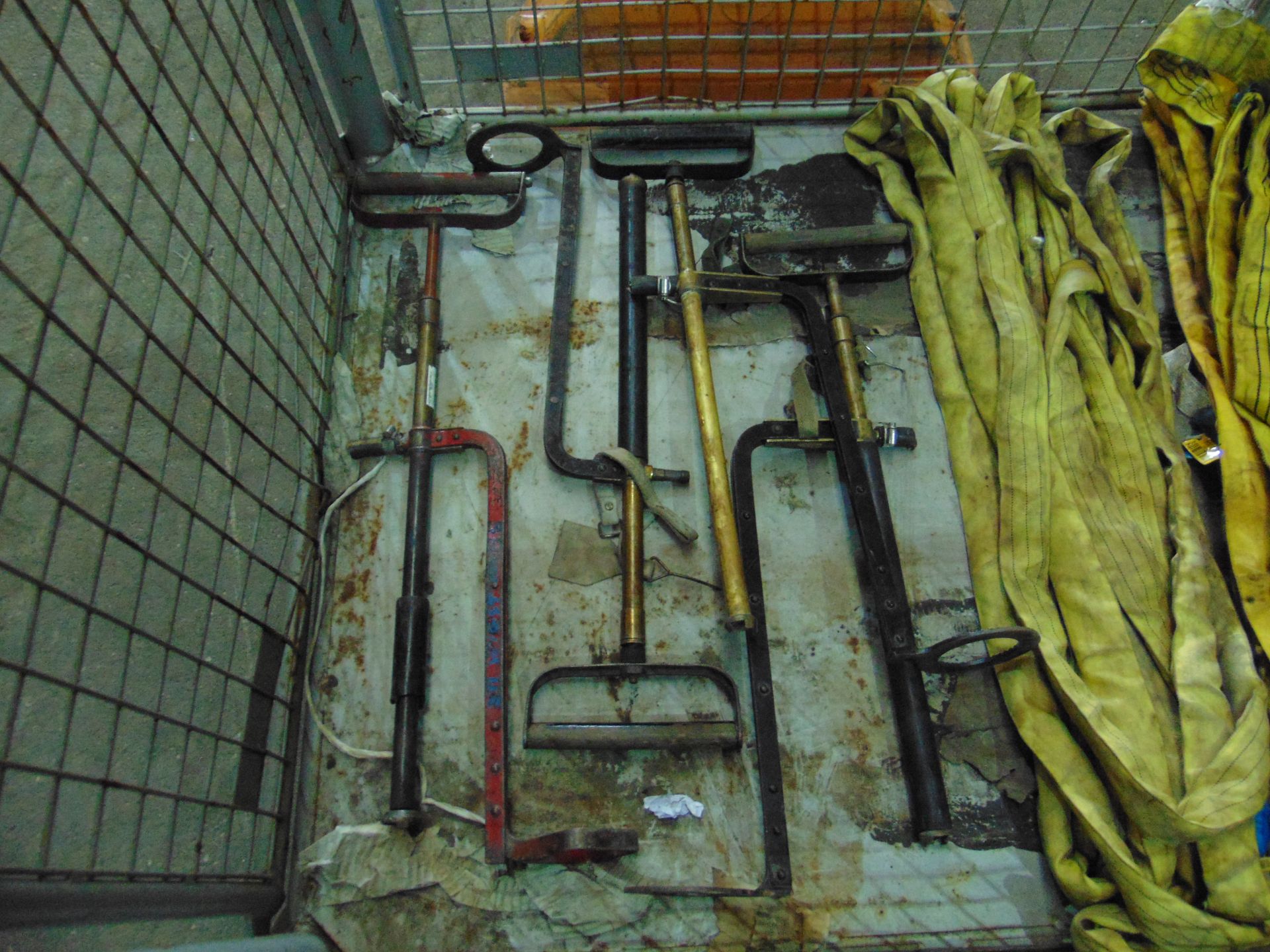 4 x Stirrup Manual Lift Pumps - Image 3 of 3