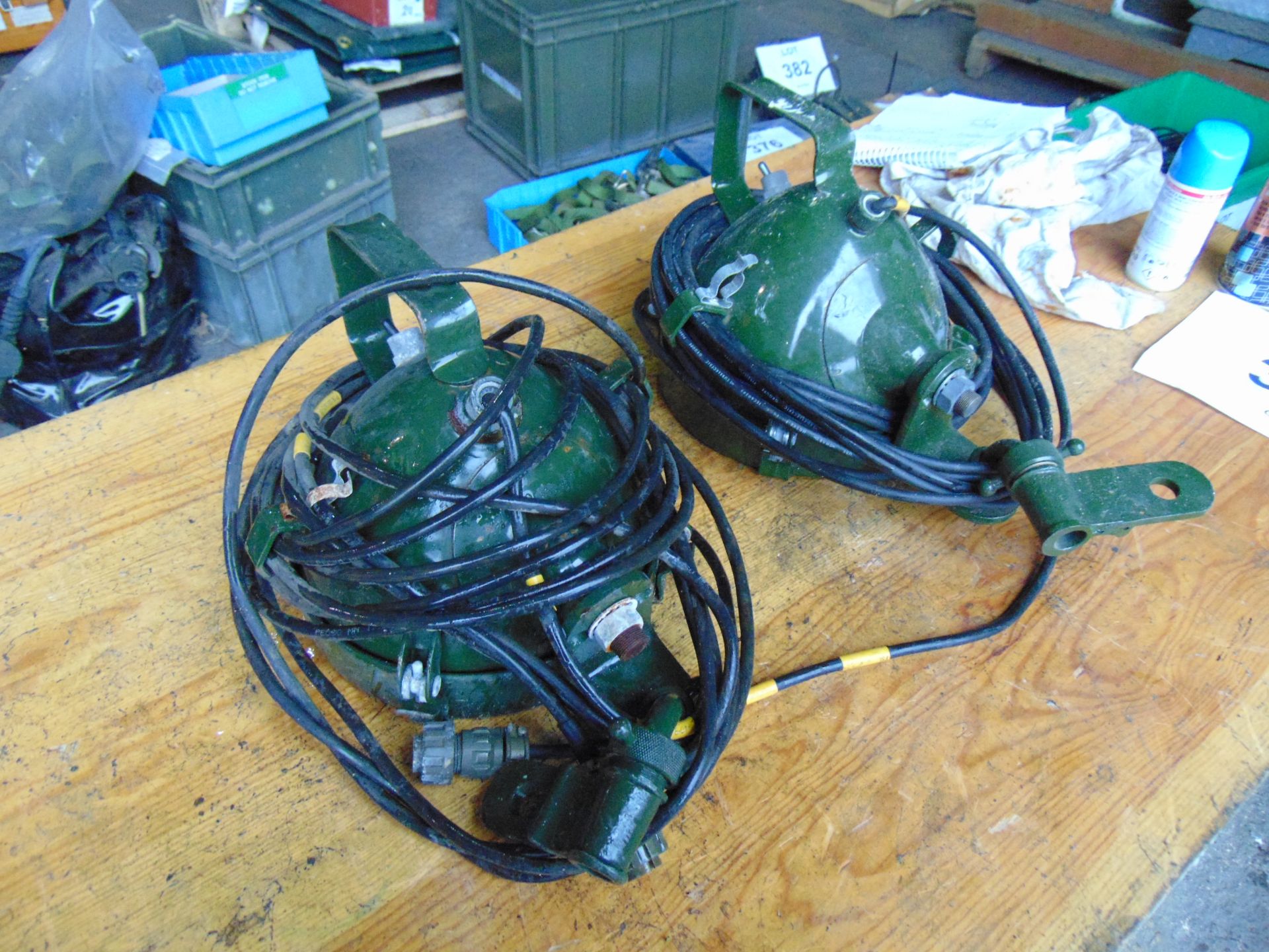 2 x FV159907 Vehicle Spot Lamp c/w Bracket and Leads - Image 3 of 5
