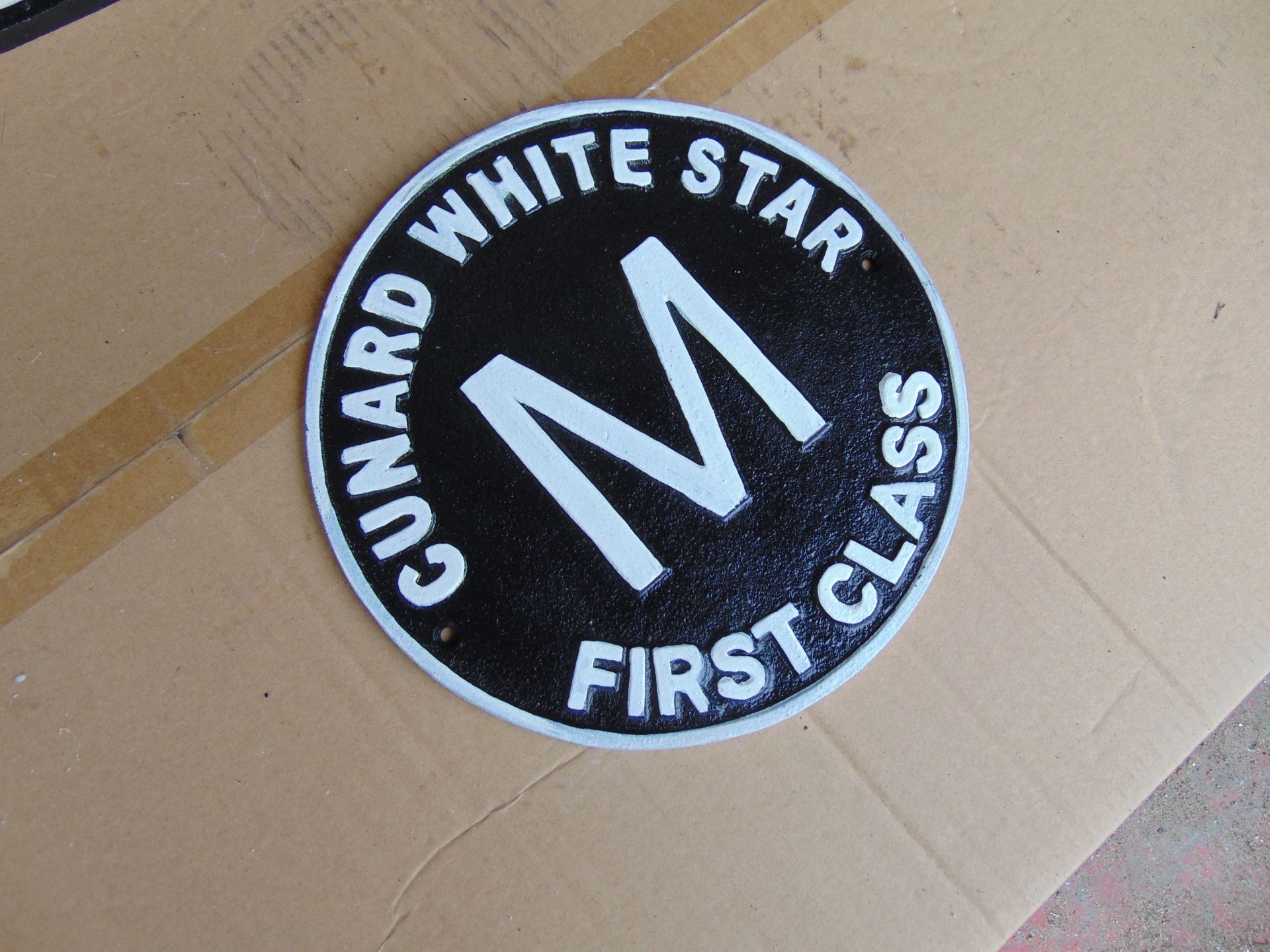 Titanic Cunard White Star First Class Hand Painted Cast Iron Wall Plaque 25cms Dia - Image 3 of 3