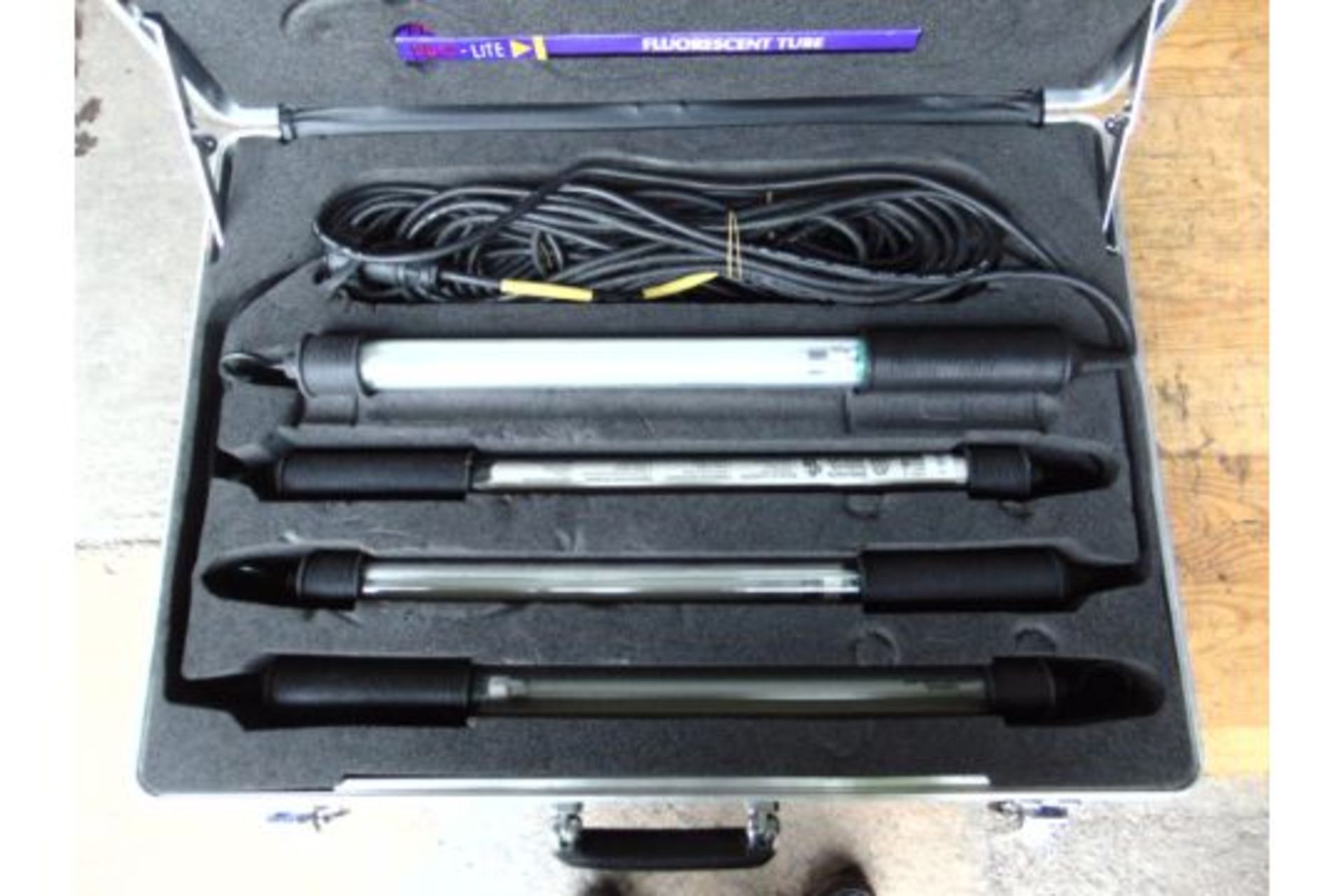 Kit of 4 Inspection Lamps with Cables ect in Protective Case