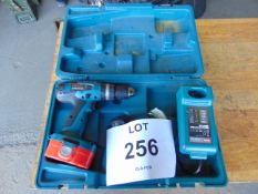 Makita Cordless Power Drill in Hard Case w/ Battery & Charger