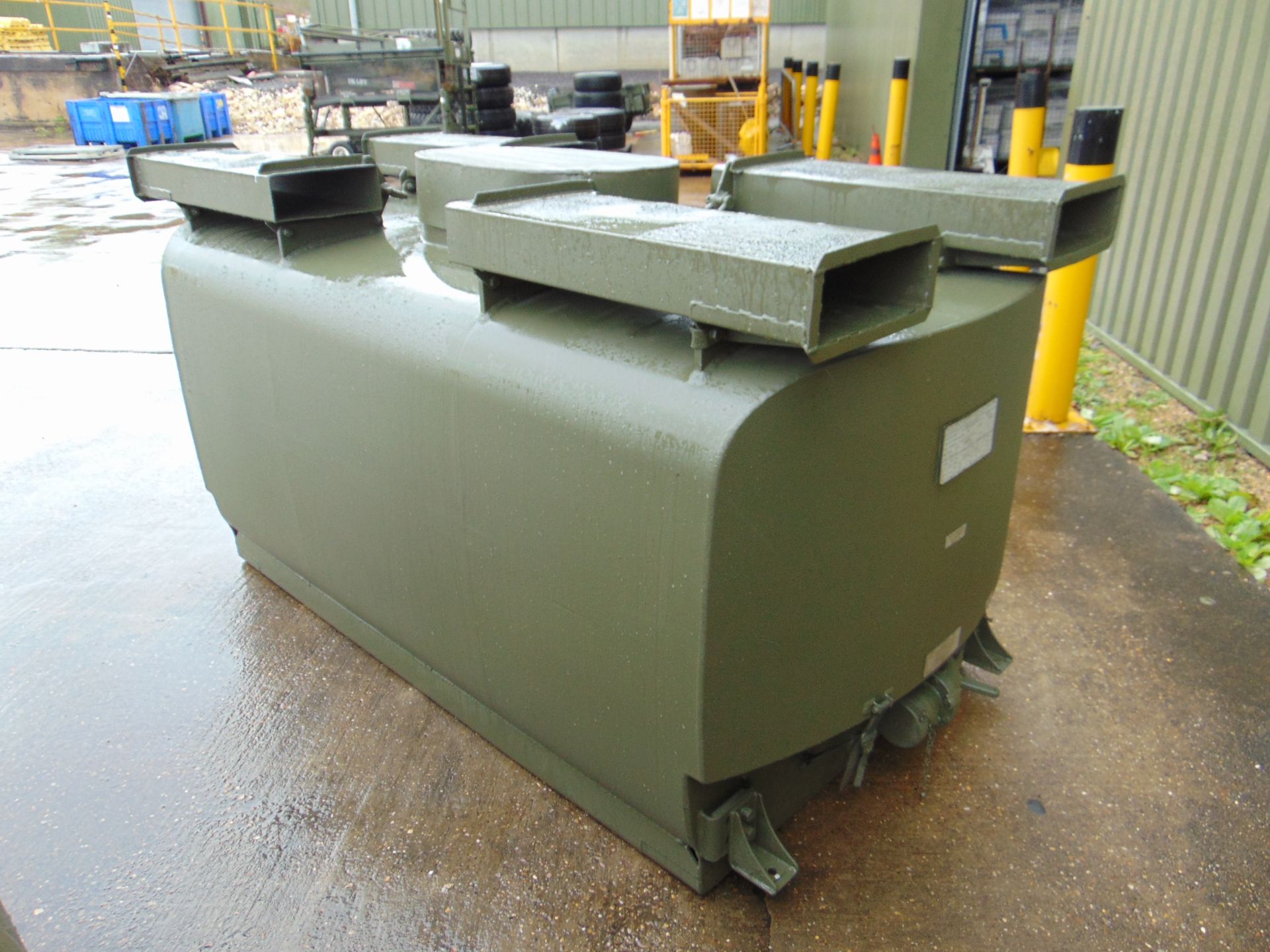 Gloster Saro 2,200 Ltr Aluminium Fuel / Fluid Distribution Tank - Image 6 of 15