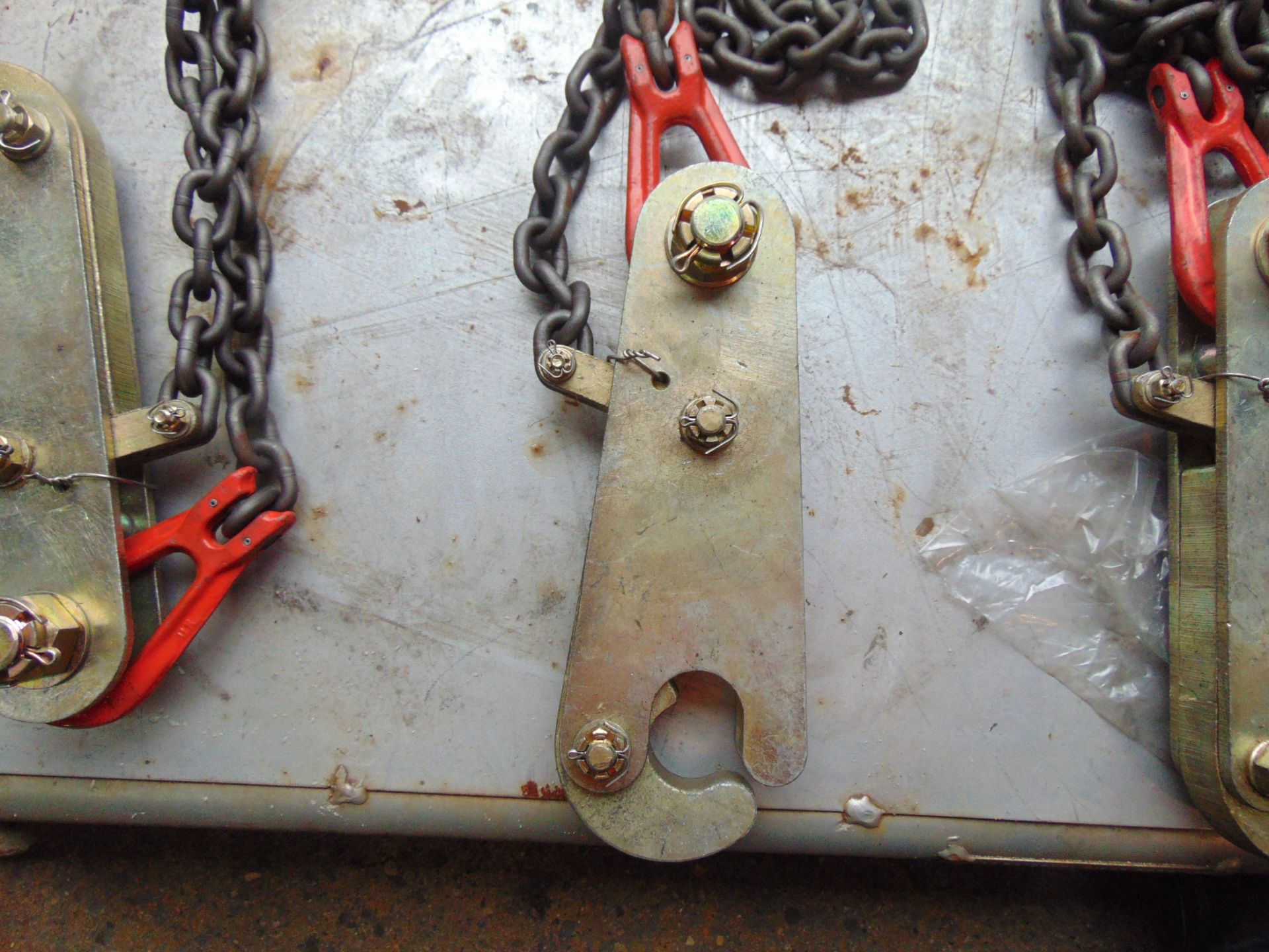 New Unissued Lifting Chain c/w Quick Release Hook MoD Reserve Stock - Image 3 of 3