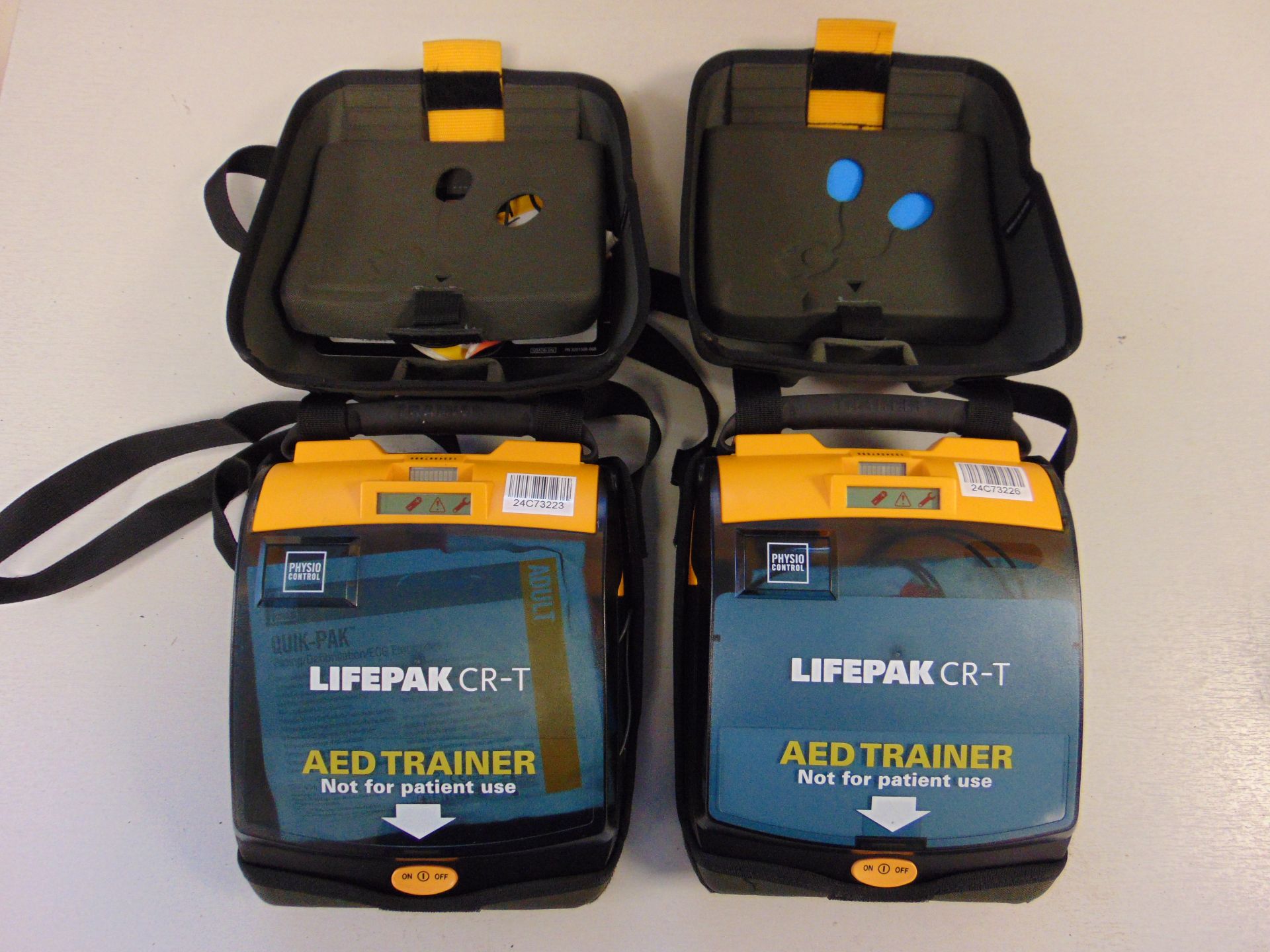 2 x Physio Controls Lifepak CR-T Defibrillator AED Trainer Unit in Carry Case - Image 3 of 5