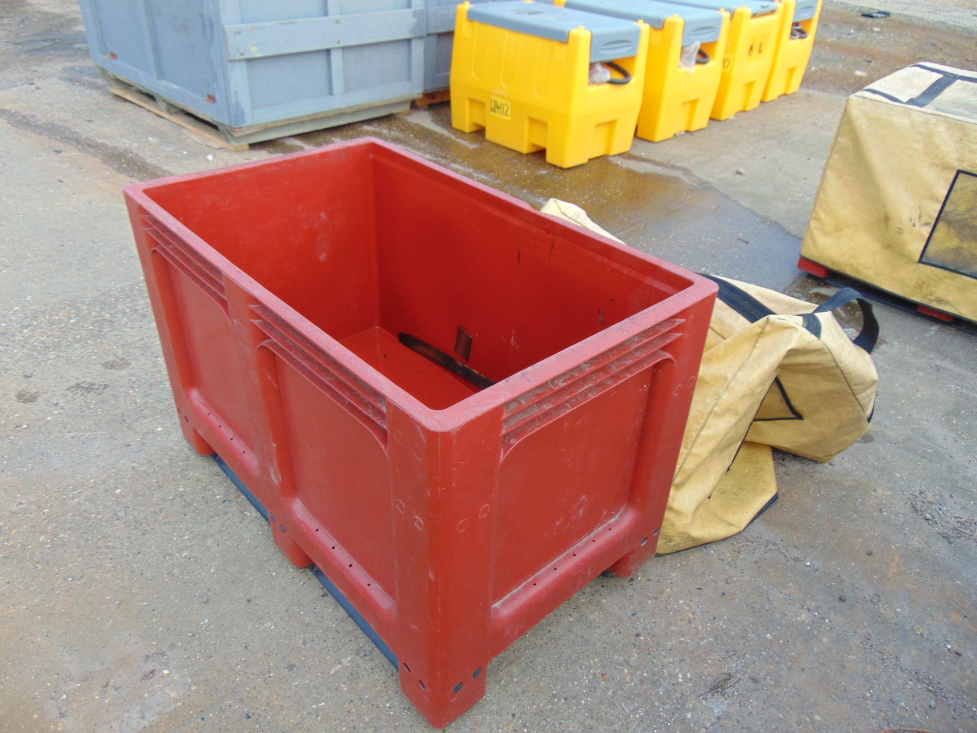 Plastic Storage Pallet Box Container c/w Cover, Size 105cm x 65cm x 70cm - Image 3 of 6