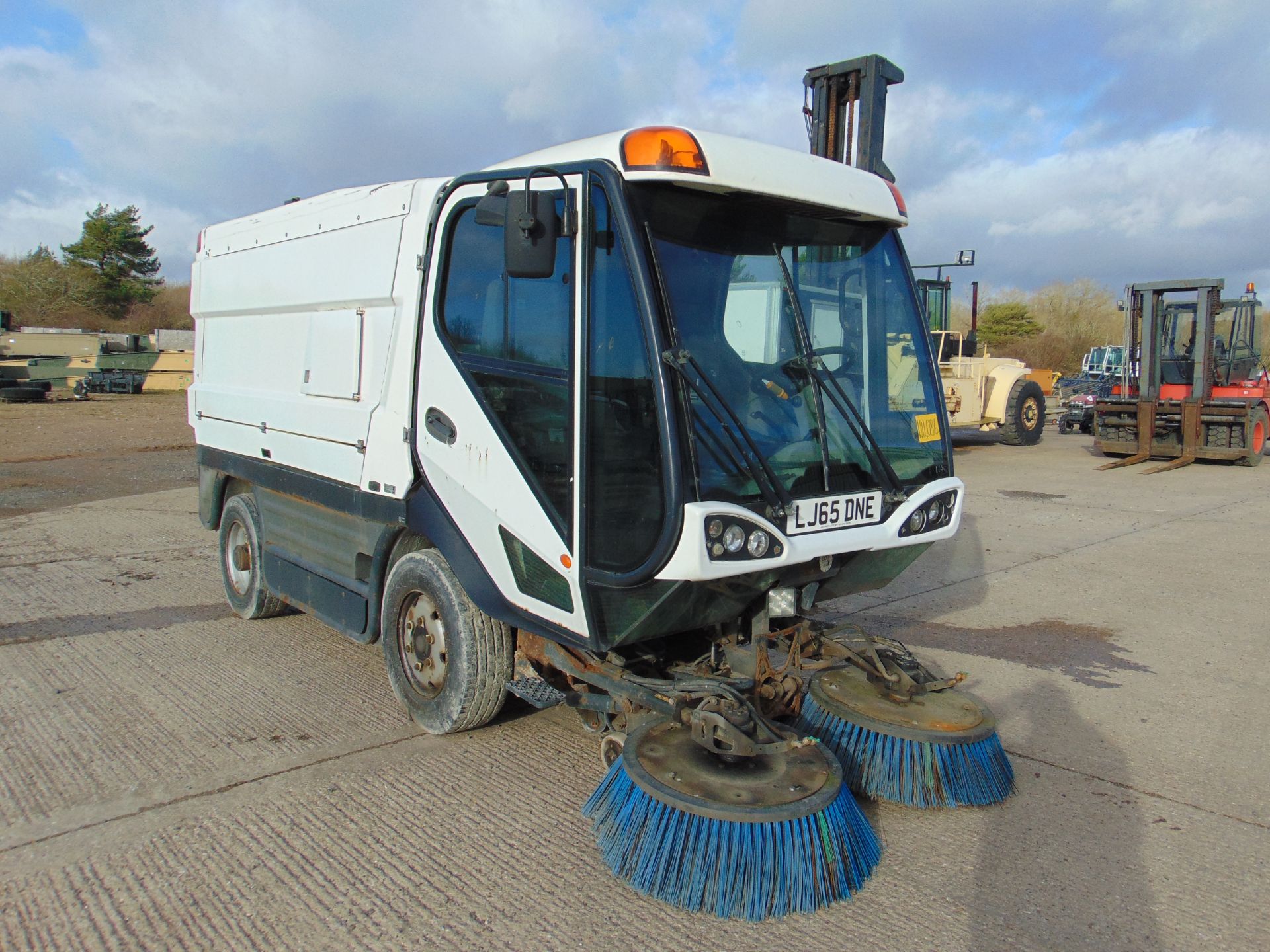 2015 Johnston CX400 EURO 5 Road Sweeper - Image 7 of 22