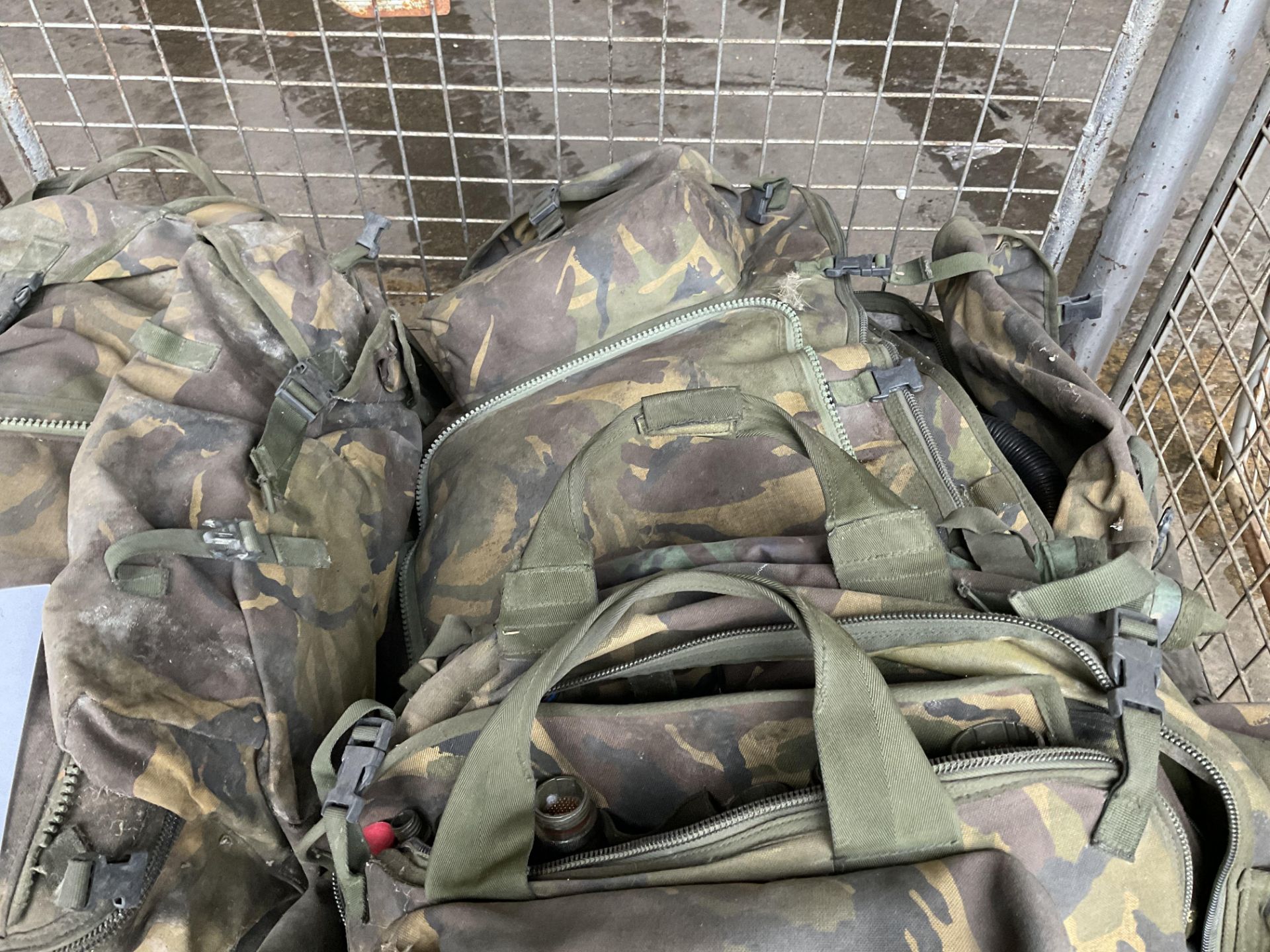 5X DPM RADIO RUCKSACKS C/W EQUIPMENT - Image 2 of 3