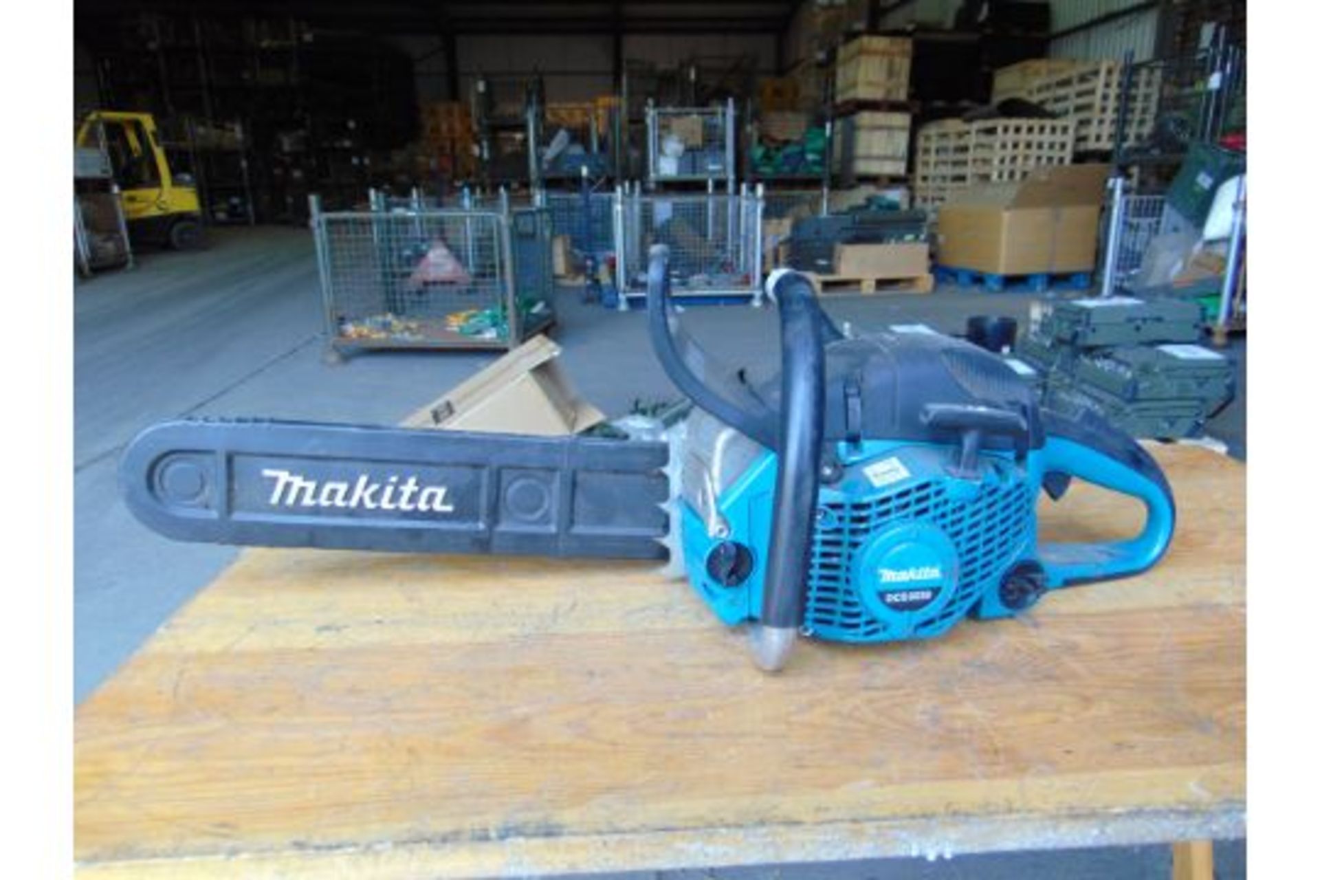 MAKITA DCS 5030 50CC Chainsaw c/w Chain Guard from MoD - Image 2 of 6