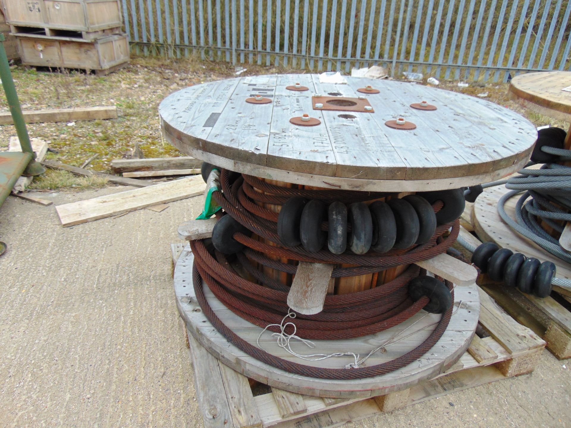 1 x Large Roll of HD Winching Recovery Steel Cable on Drum - Image 3 of 3