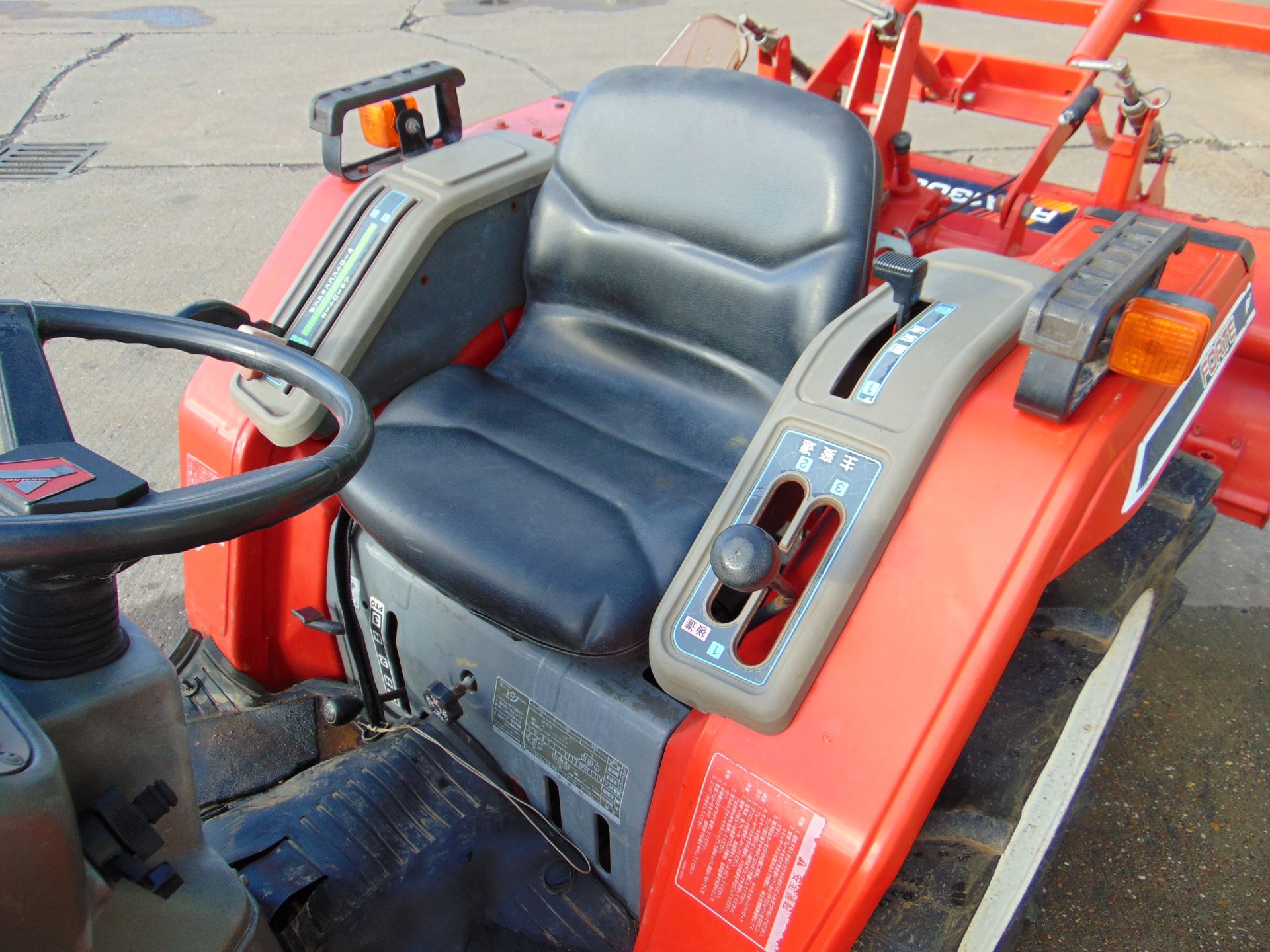 Yanmar F-7 4 x 4 Diesel Compact Tractor c/w RSA-1303 Rotorvator - Image 13 of 28