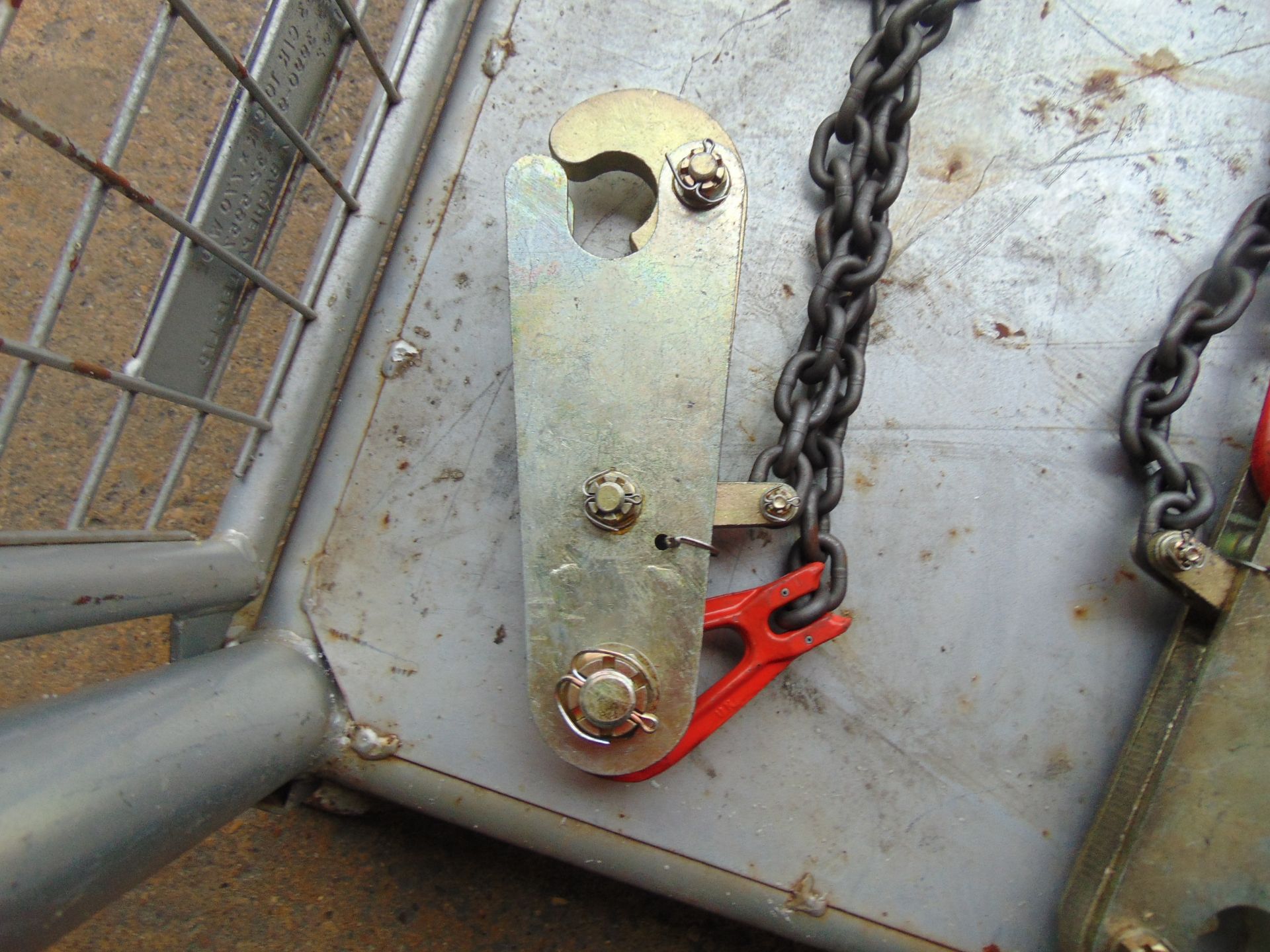 New Unissued Lifting Chain c/w Quick Release Hook MoD Reserve Stock - Image 3 of 4
