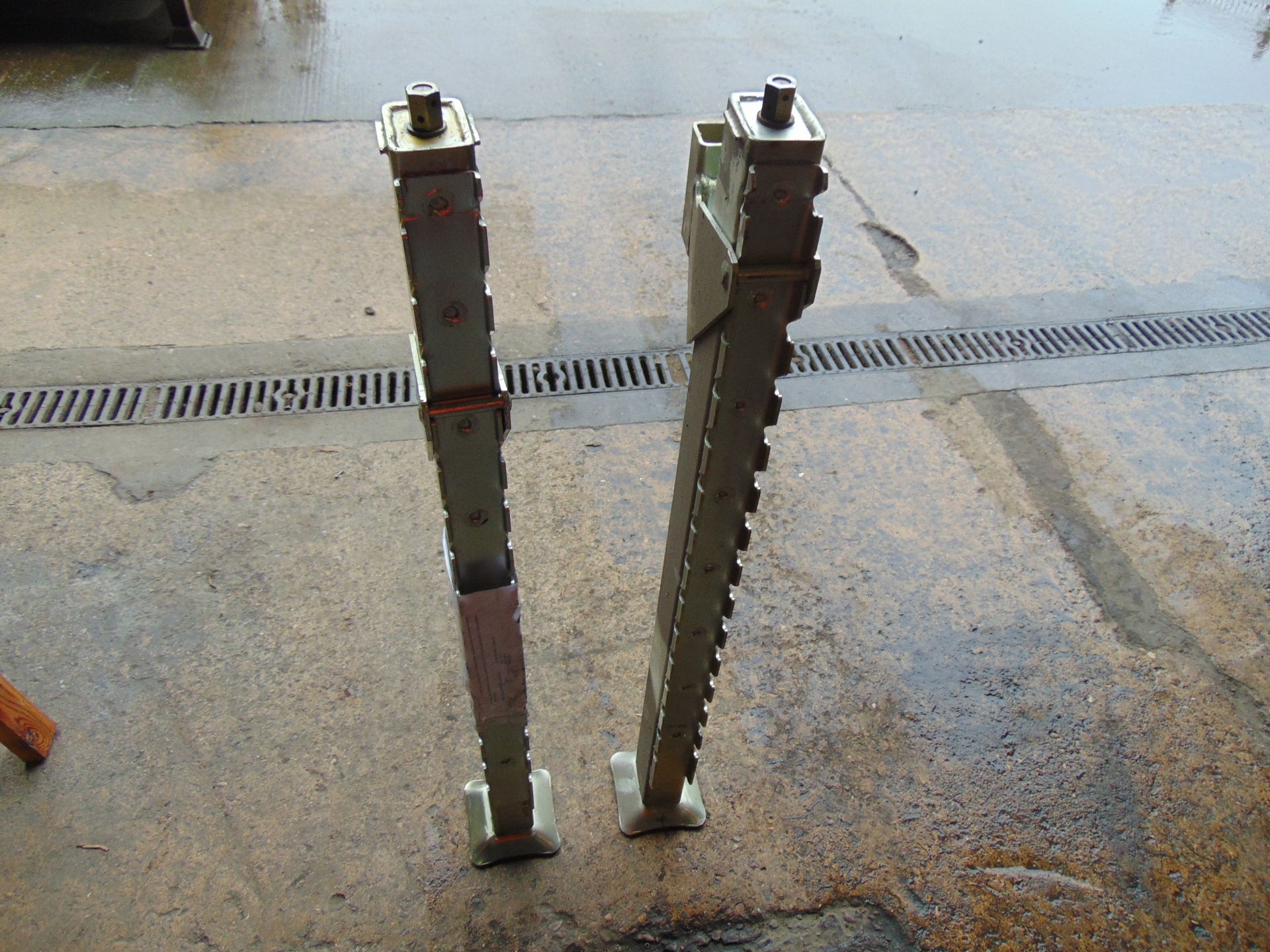 2 x New Unissued 2400kgs High Lift Screw Jacks for 4x4's etc 90cms as shown - Image 4 of 7