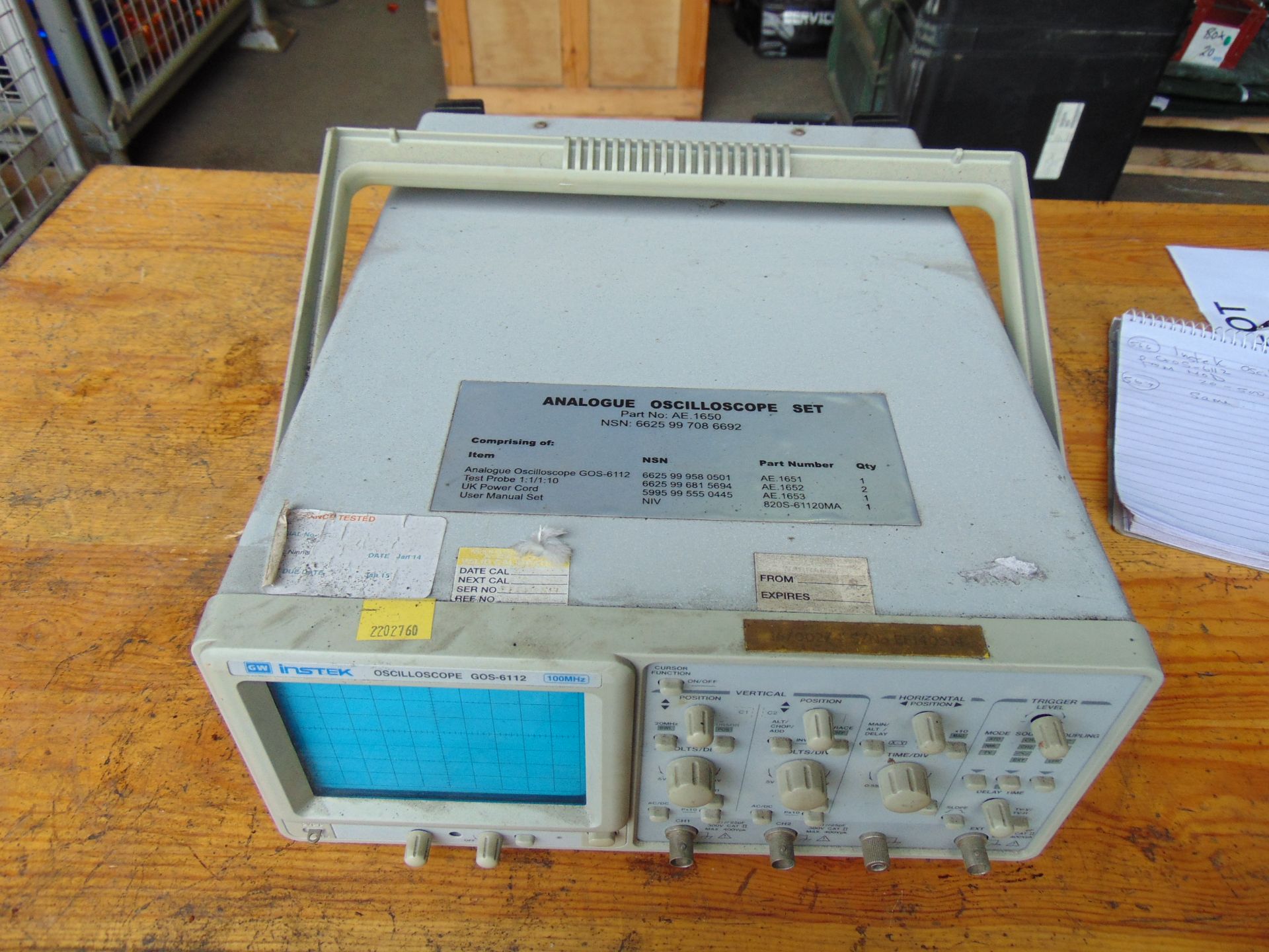 Instek Oscilloscope GOS-6112 from MoD - Bild 2 aus 4