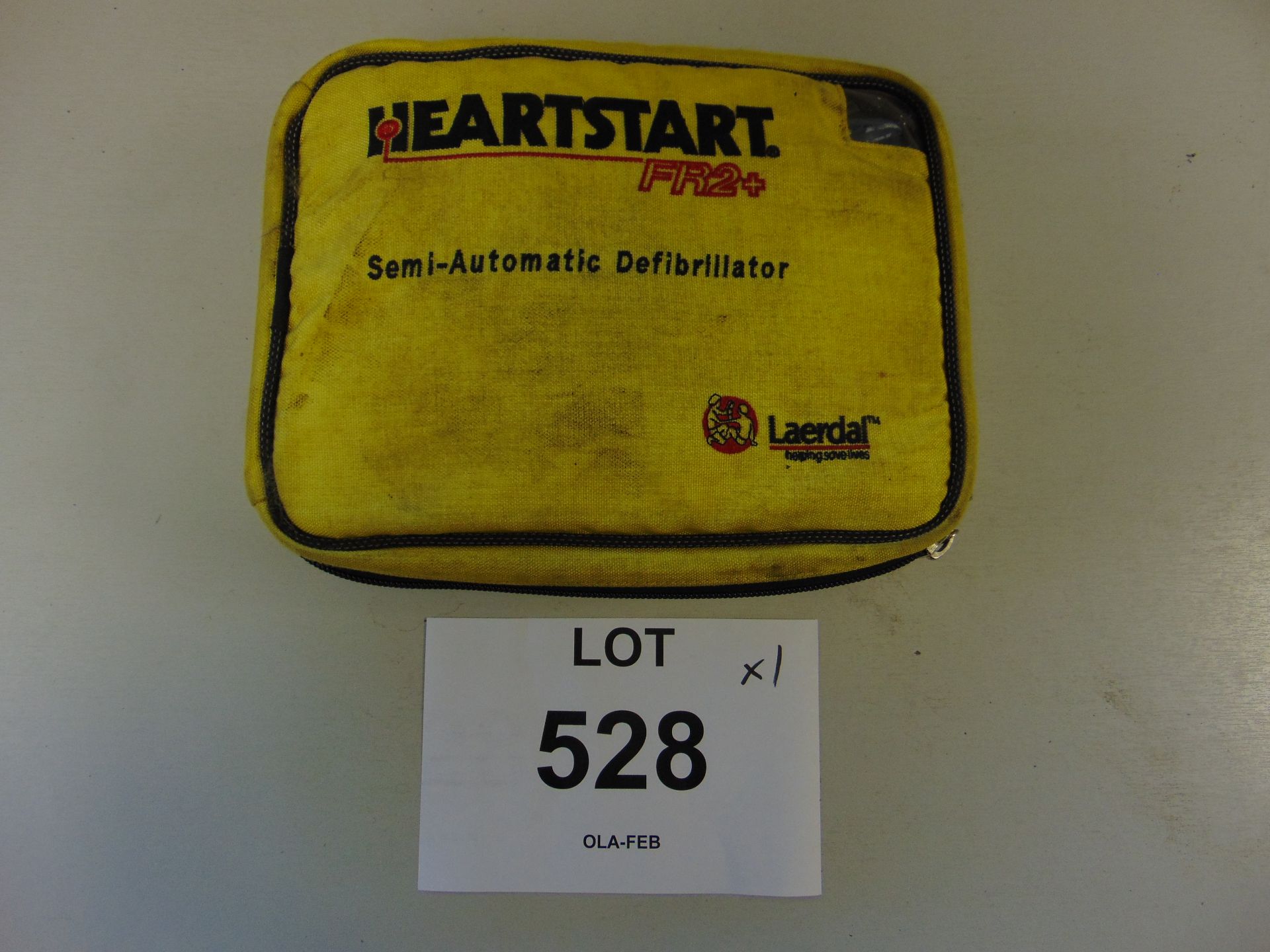 Heartstart FR2+ Semi-Automatic Defibrillator Unit in Carry Case