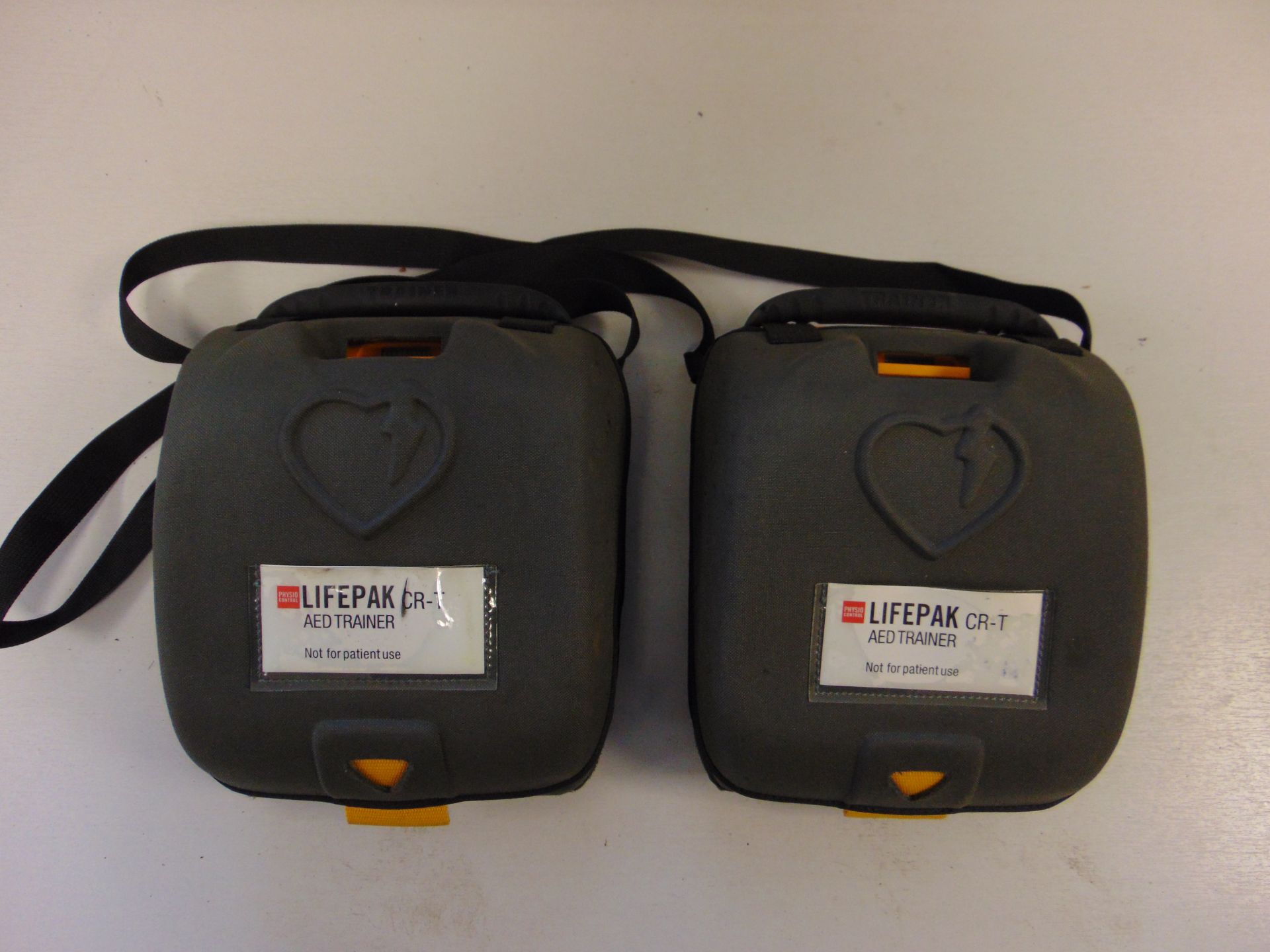 2 x Physio Controls Lifepak CR-T Defibrillator AED Trainer Unit in Carry Case - Image 2 of 5