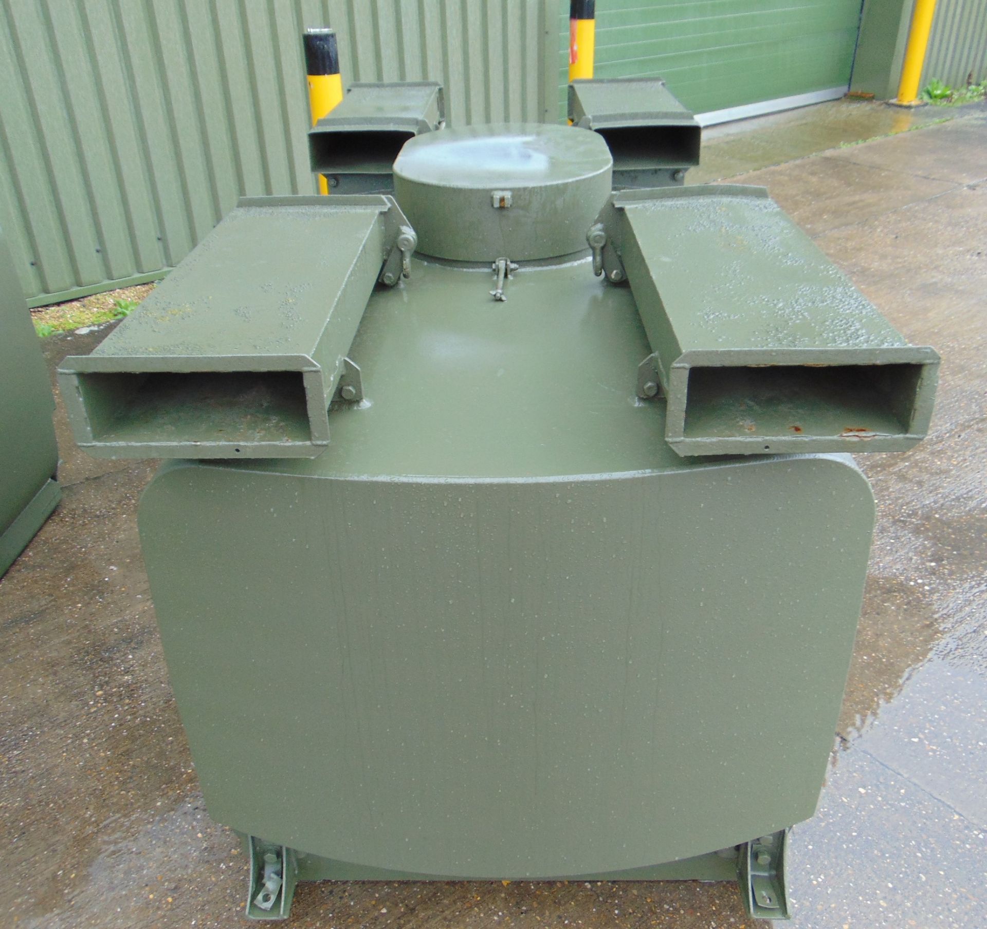 Gloster Saro 2,200 Ltr Aluminium Fuel / Fluid Distribution Tank - Image 6 of 15