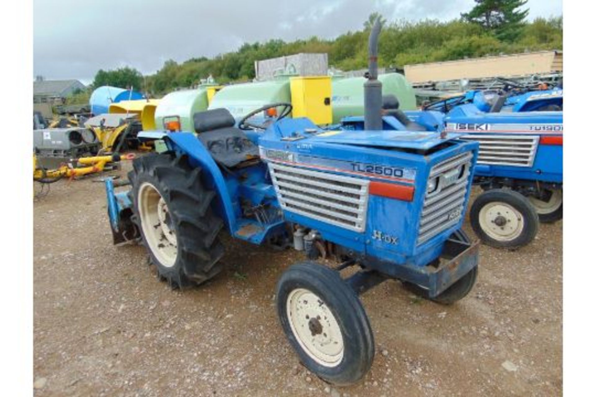 Iseki TL2500 2WD Compact Tractor c/w Rotovator ONLY 2692 HOURS! - Image 2 of 10