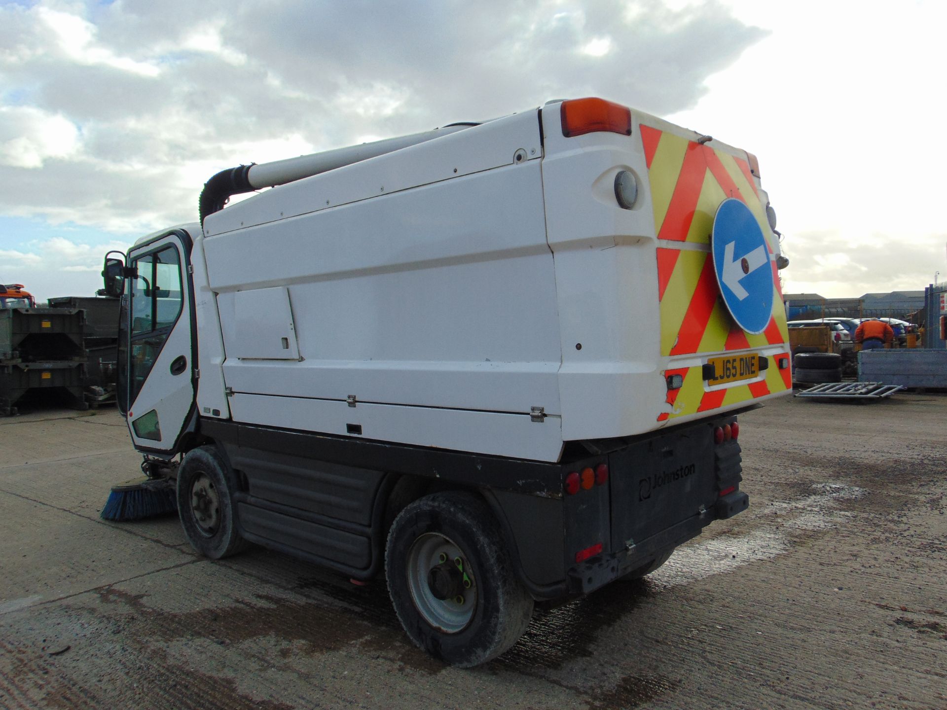 2015 Johnston CX400 EURO 5 Road Sweeper - Image 3 of 22