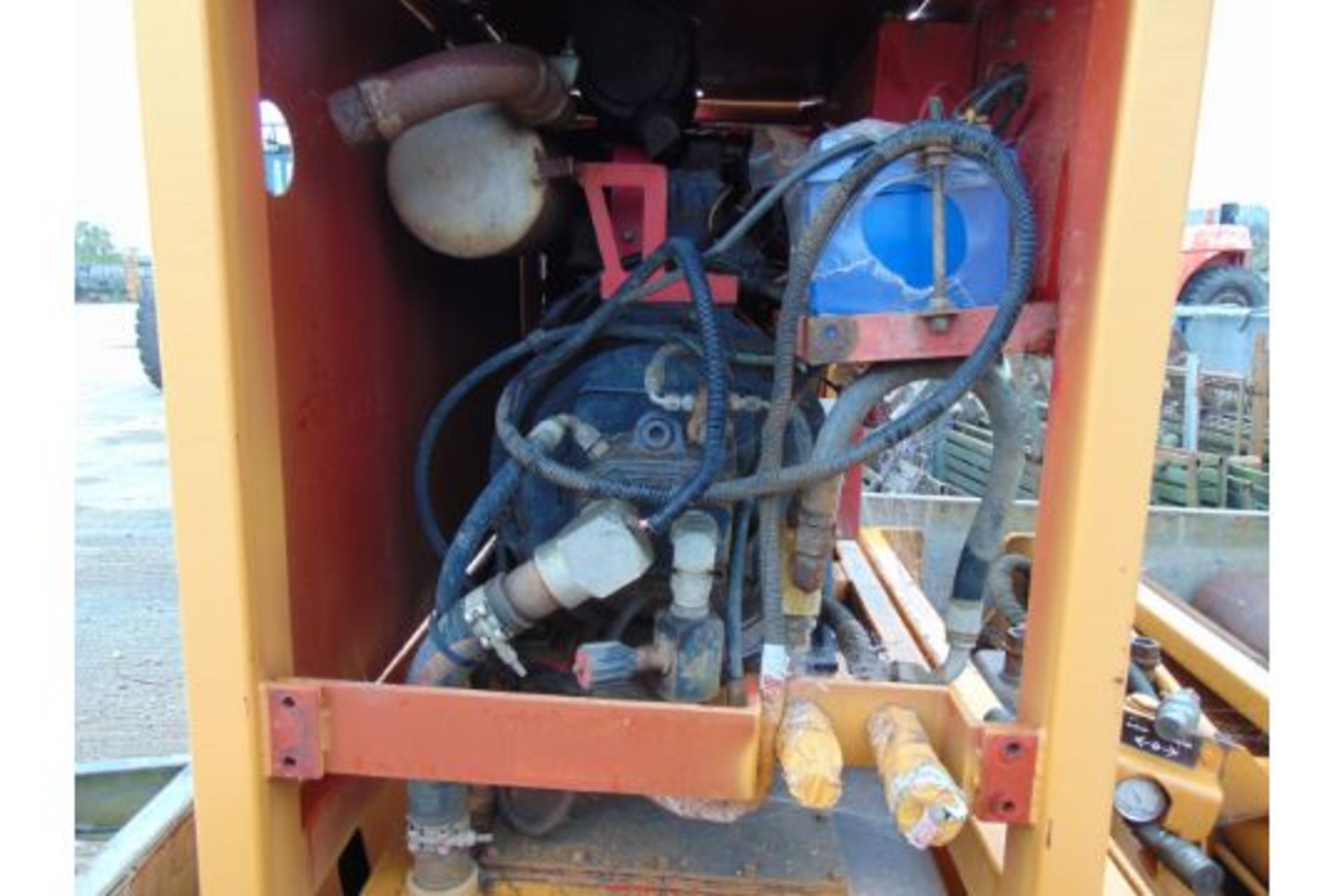 HPU-40 Trailer Mounted 40 ton Pipe Bursting Rig and Hoses - Image 10 of 21