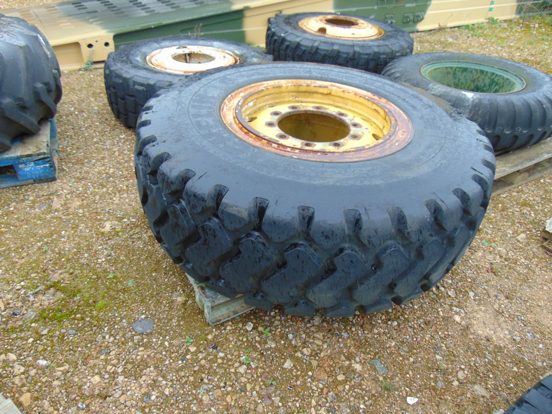 18 x Various Tyres and Spare Wheels Inc Michelin, Continental, Goodyear etc - Image 17 of 20