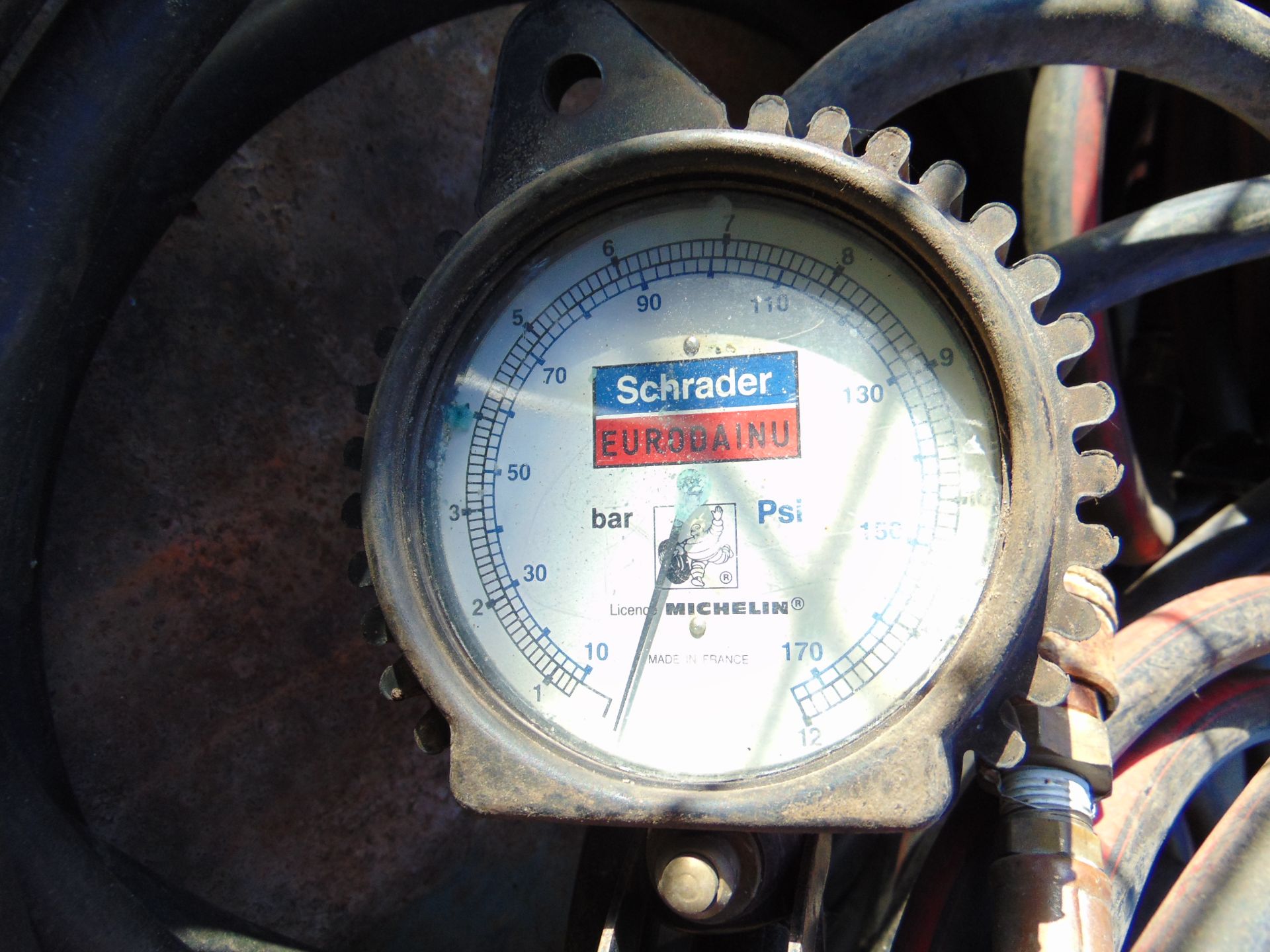 5 x Schrader Tyre Inflator Lines & Gauges - Image 3 of 4