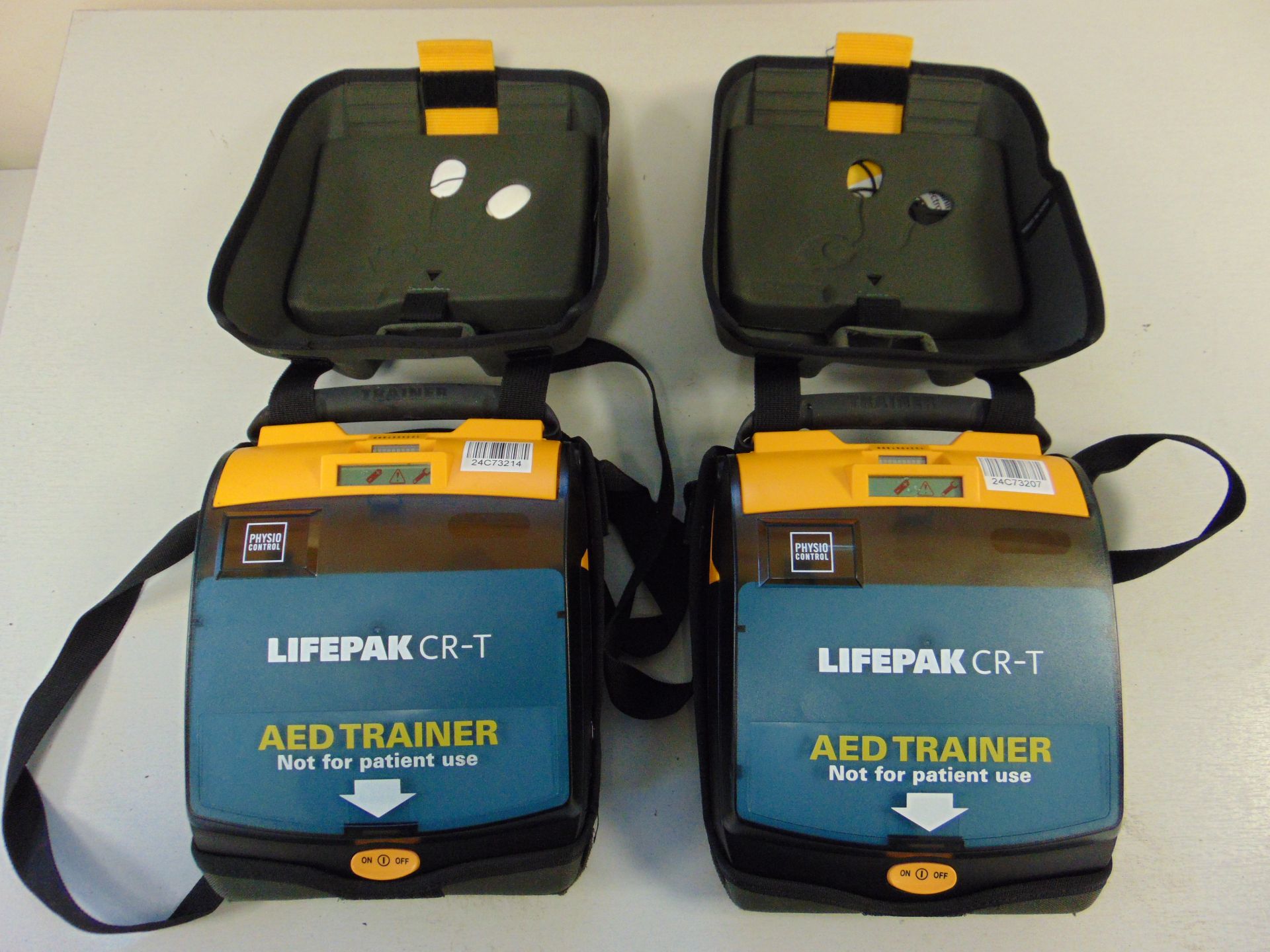 2 x Physio Controls Lifepak CR-T Defibrillator AED Trainer Unit in Carry Case - Bild 2 aus 4